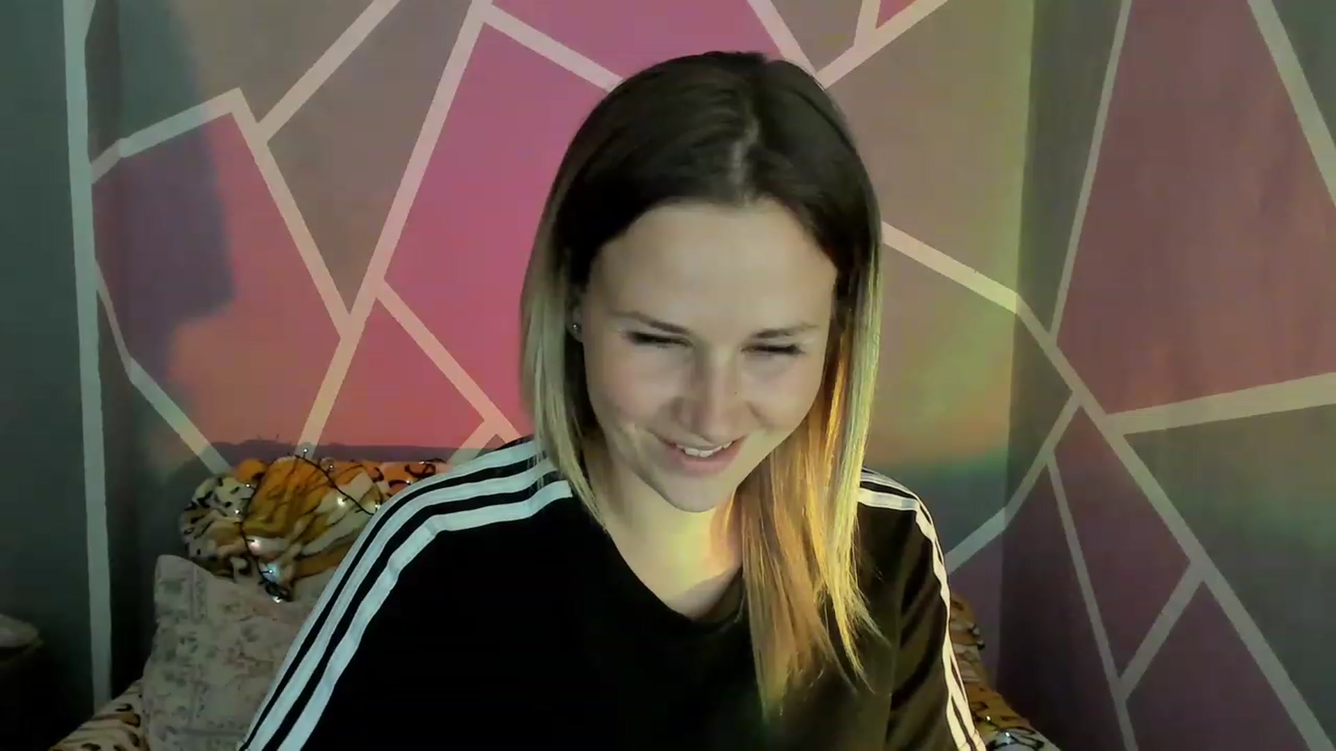 Gallery image thumbnail from UkrBeauty's myfreecams stream on, 08/25/2023, 15:04 image 18 of 20