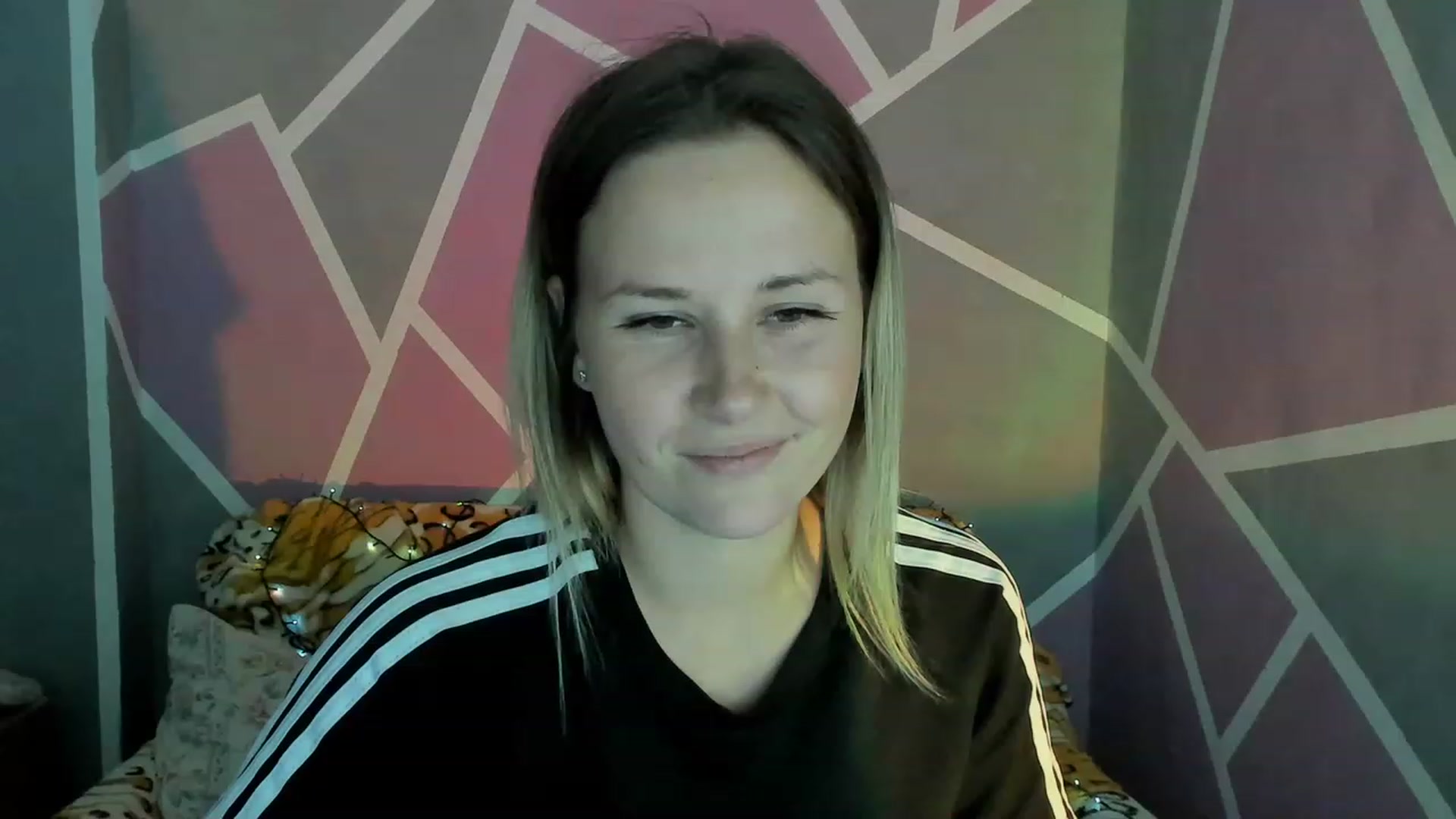 Gallery image thumbnail from UkrBeauty's myfreecams stream on, 08/25/2023, 15:04 image 6 of 20