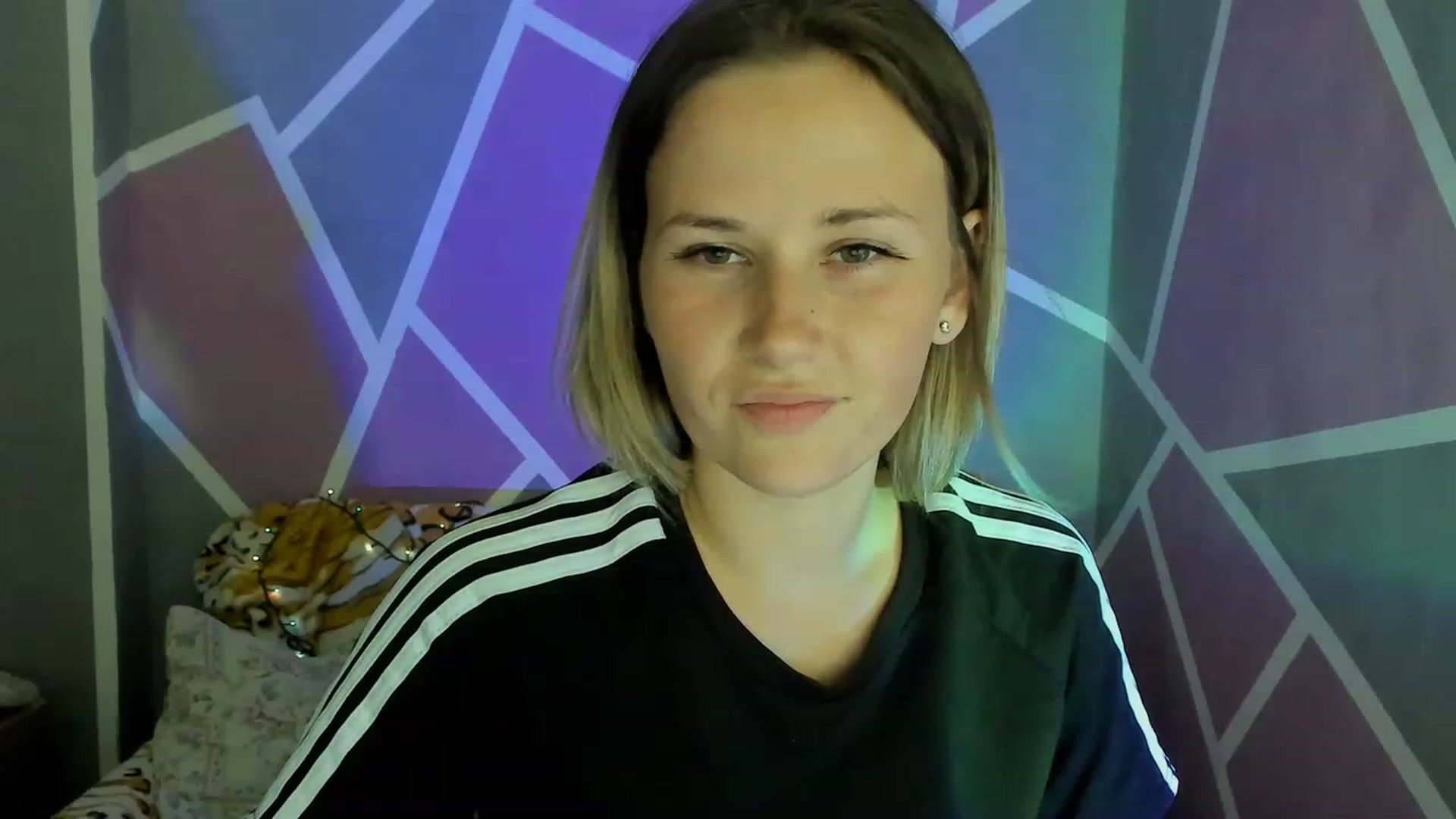 Gallery image thumbnail from UkrBeauty's myfreecams stream on, 08/25/2023, 16:10 image 2 of 20