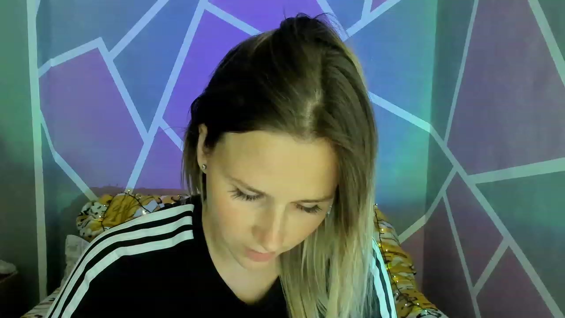 Gallery image thumbnail from UkrBeauty's myfreecams stream on, 08/25/2023, 16:10 image 4 of 20