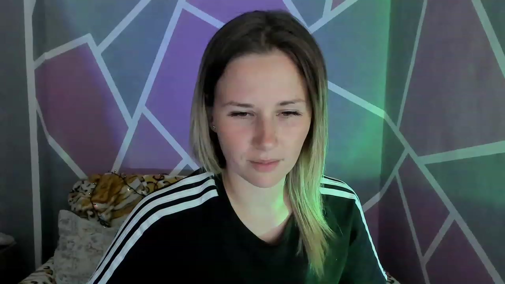 Gallery image thumbnail from UkrBeauty's myfreecams stream on, 08/25/2023, 16:10 image 1 of 20