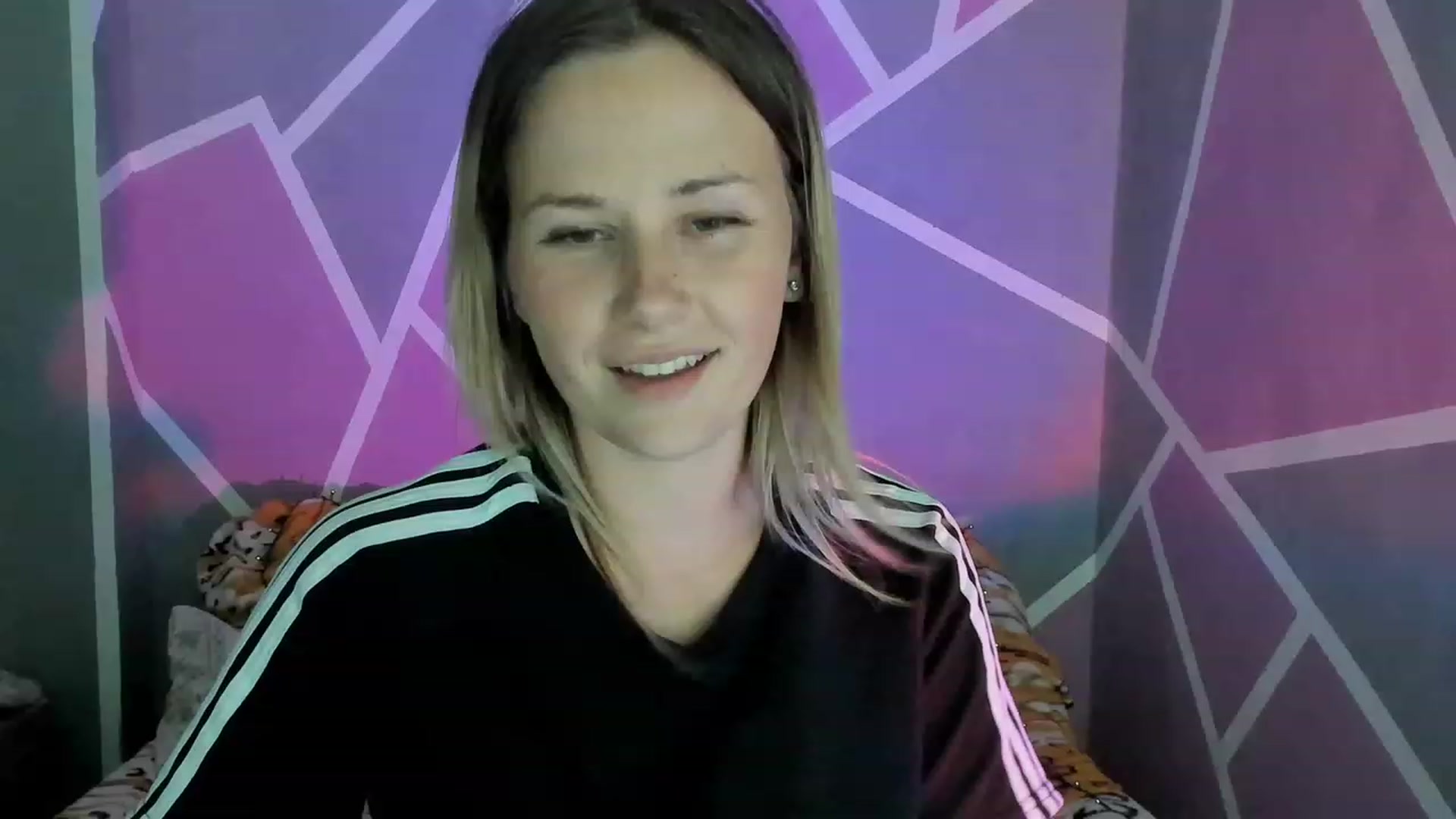 Gallery image thumbnail from UkrBeauty's myfreecams stream on, 08/25/2023, 16:43 image 8 of 20