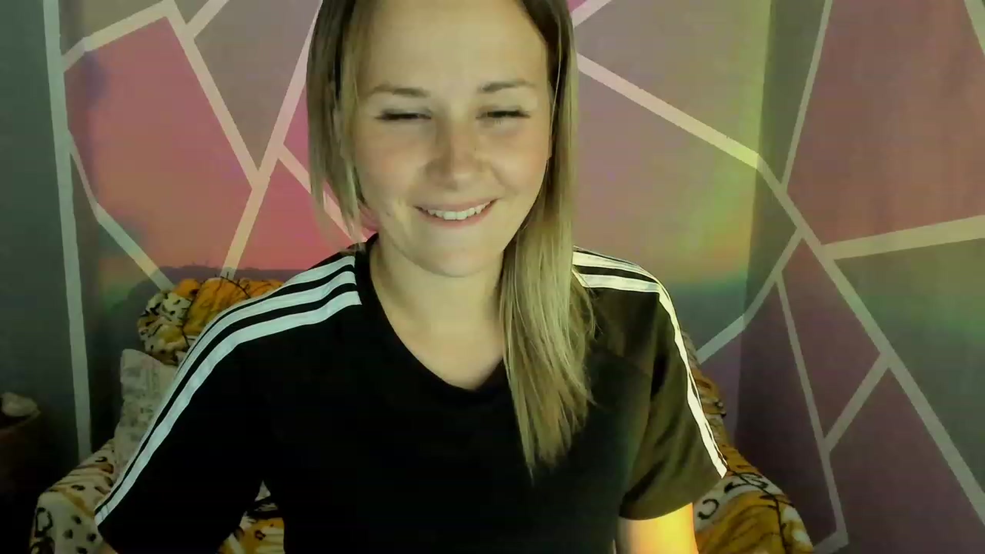 Gallery image thumbnail from UkrBeauty's myfreecams stream on, 08/25/2023, 16:43 image 17 of 20