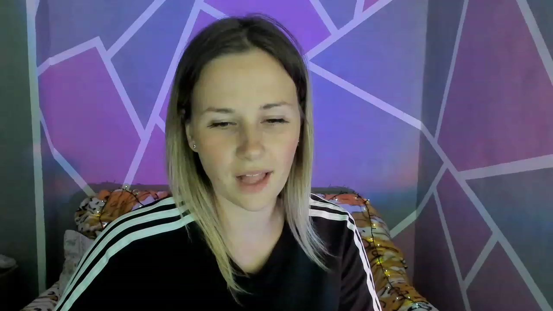 Gallery image thumbnail from UkrBeauty's myfreecams stream on, 08/25/2023, 16:43 image 5 of 20