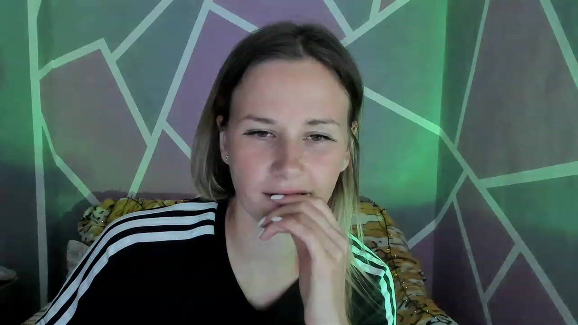 Gallery image thumbnail from UkrBeauty's myfreecams stream on, 08/25/2023, 16:43 image 12 of 20