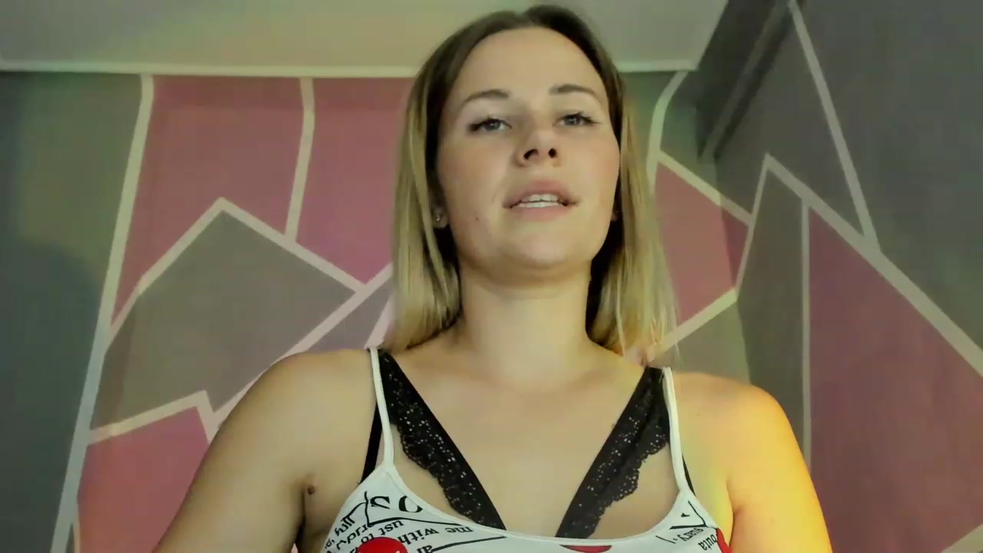 Gallery image thumbnail from UkrBeauty's myfreecams stream on, 08/27/2023, 15:33 image 12 of 20