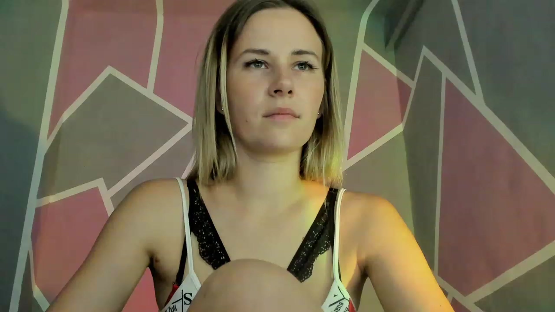 Gallery image thumbnail from UkrBeauty's myfreecams stream on, 08/27/2023, 15:33 image 8 of 20