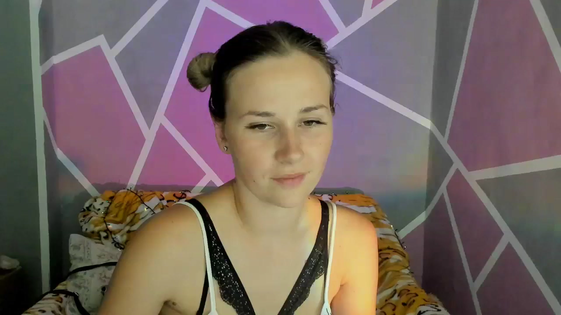 Gallery image thumbnail from UkrBeauty's myfreecams stream on, 08/31/2023, 15:39 image 9 of 20