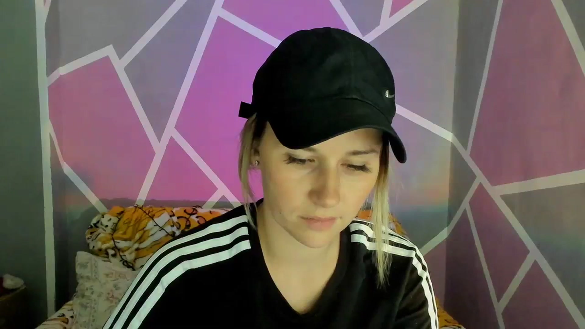 Gallery image thumbnail from UkrBeauty's myfreecams stream on, 09/03/2023, 17:21 image 8 of 20