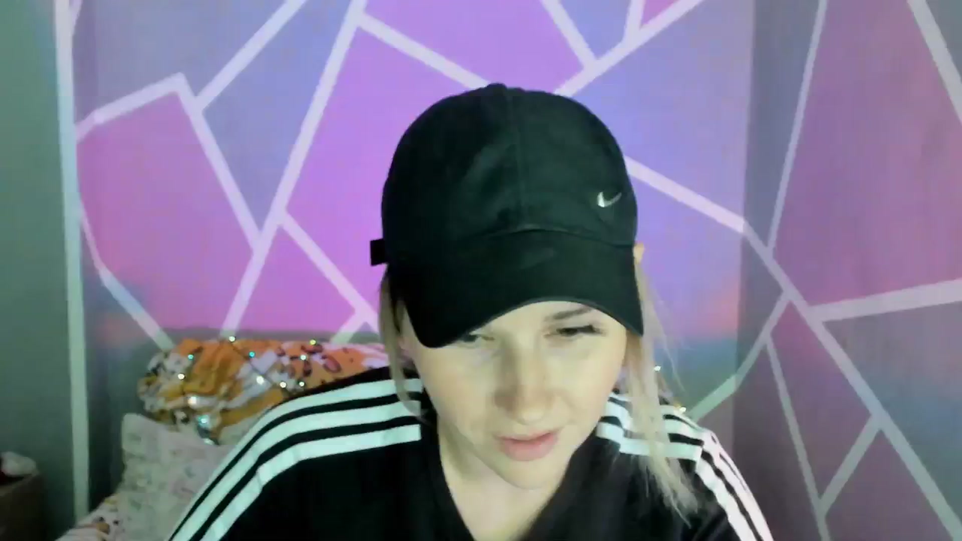 Gallery image thumbnail from UkrBeauty's myfreecams stream on, 09/03/2023, 17:21 image 18 of 20