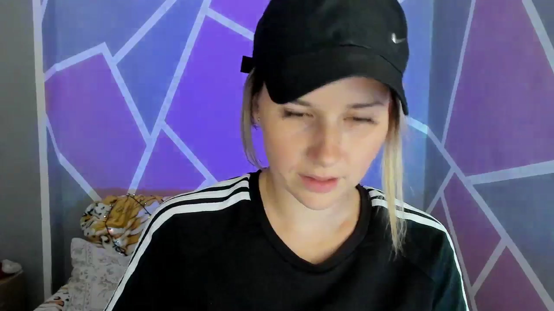 Gallery image thumbnail from UkrBeauty's myfreecams stream on, 09/03/2023, 17:21 image 10 of 20