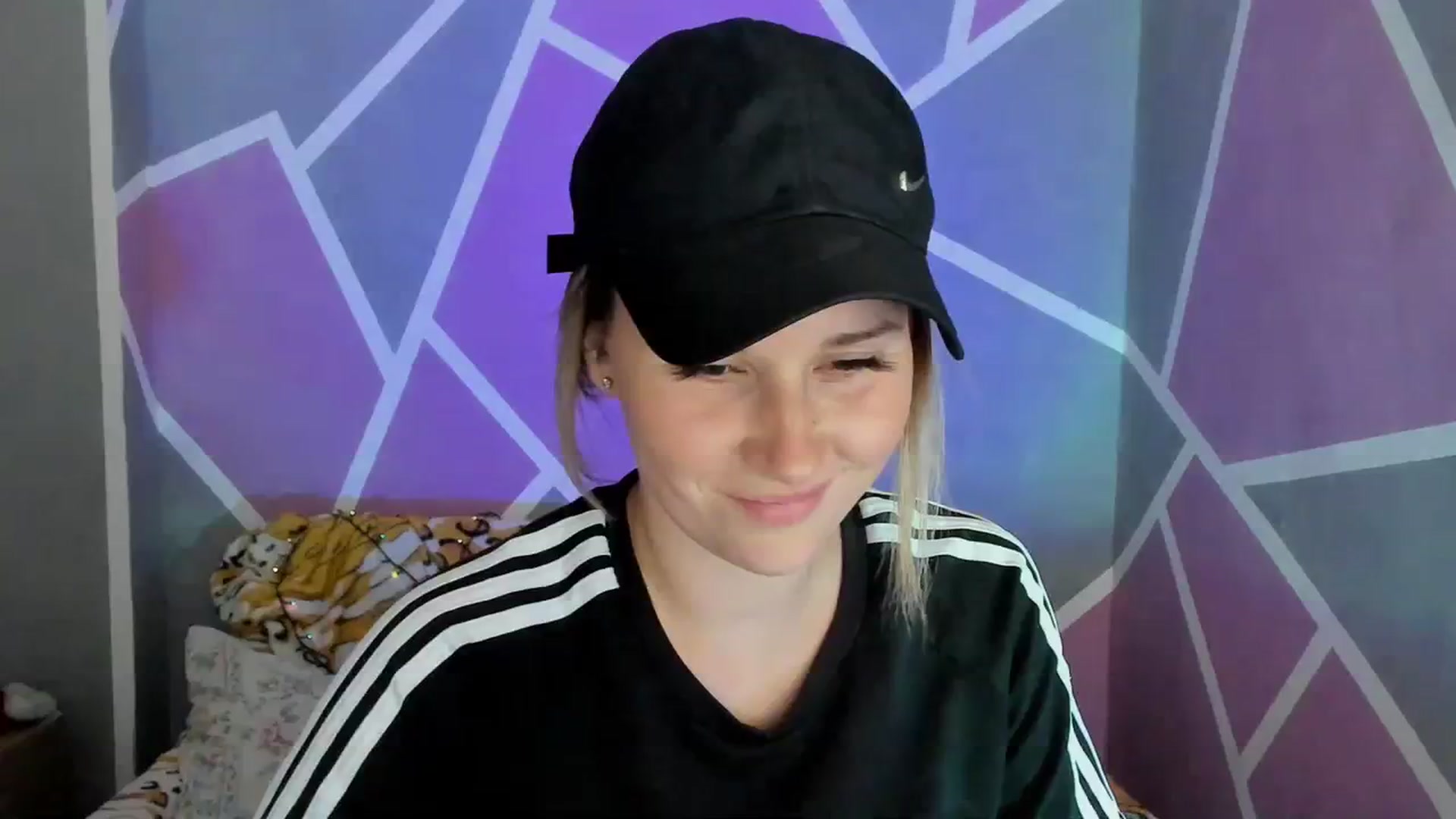 Gallery image thumbnail from UkrBeauty's myfreecams stream on, 09/03/2023, 17:21 image 16 of 20
