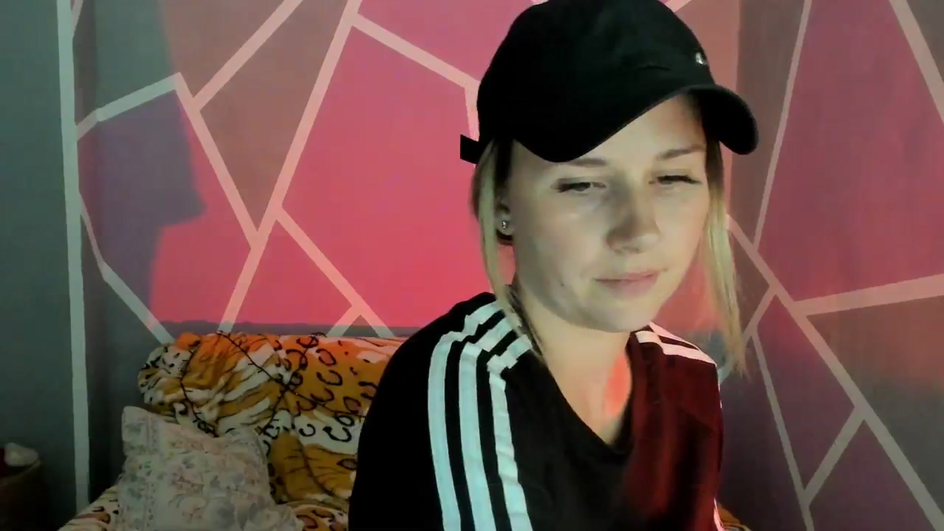 Gallery image thumbnail from UkrBeauty's myfreecams stream on, 09/03/2023, 18:06 image 13 of 20