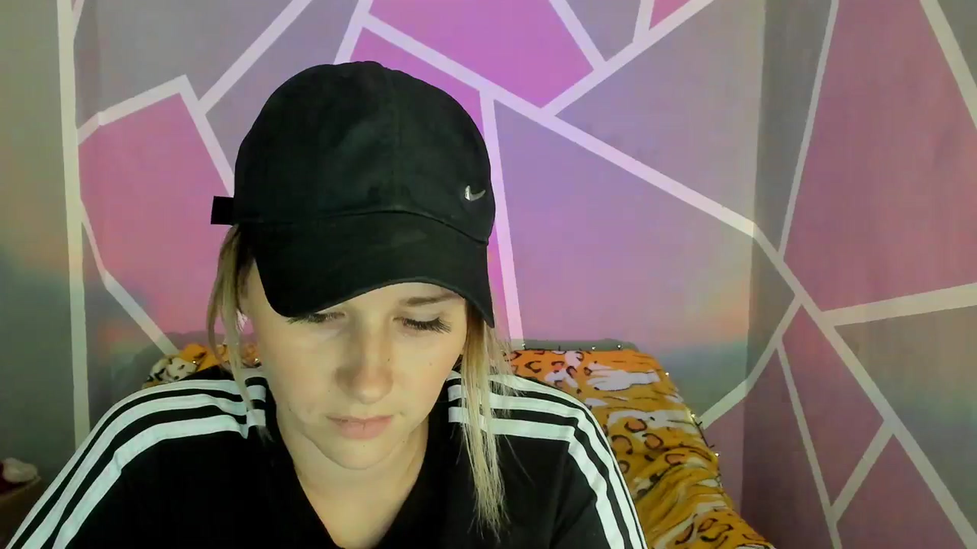 Gallery image thumbnail from UkrBeauty's myfreecams stream on, 09/03/2023, 18:06 image 7 of 20