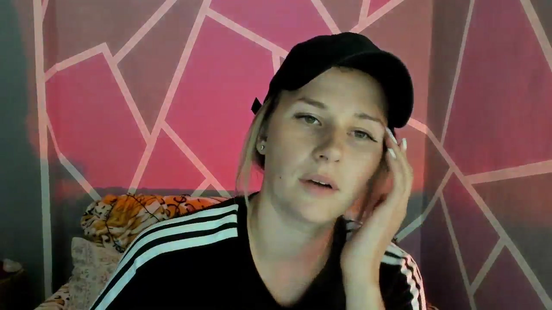 Gallery image thumbnail from UkrBeauty's myfreecams stream on, 09/03/2023, 18:06 image 2 of 20