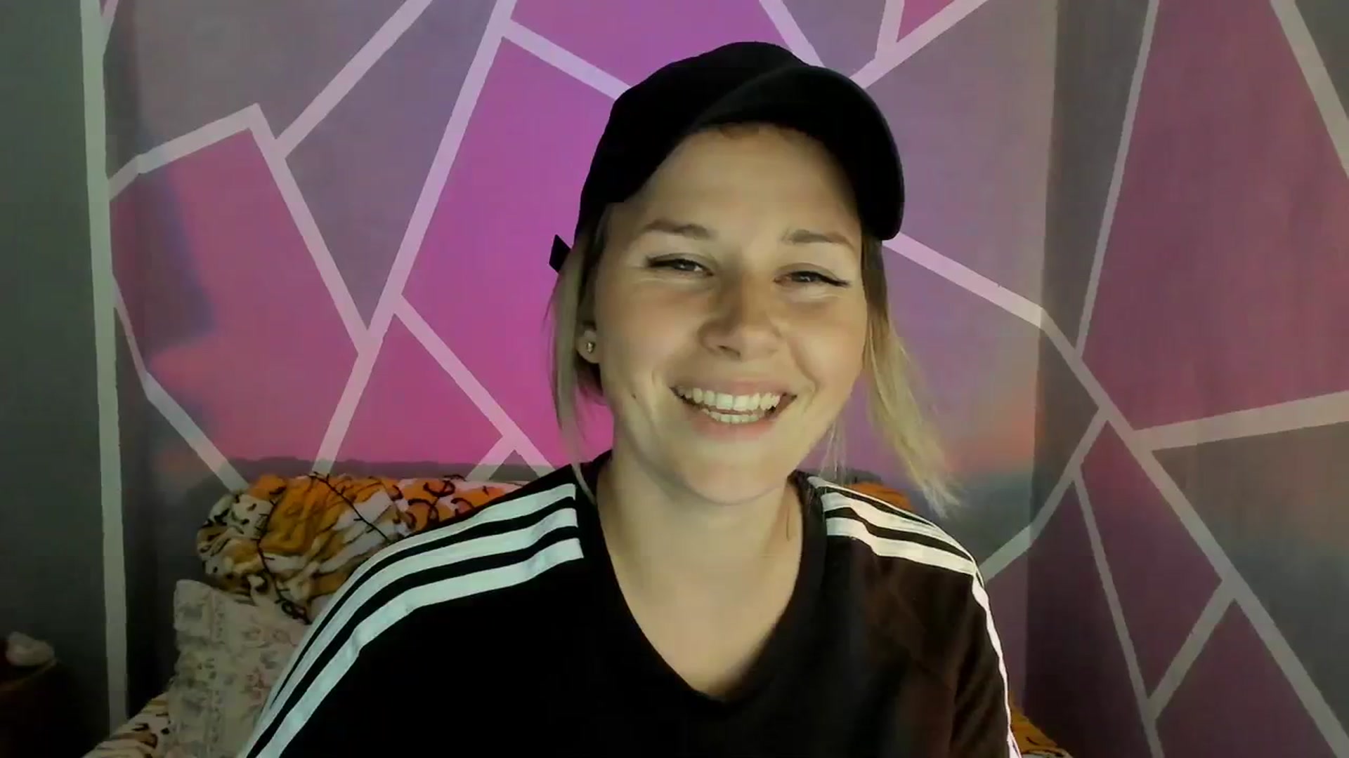 Gallery image thumbnail from UkrBeauty's myfreecams stream on, 09/03/2023, 18:06 image 18 of 20