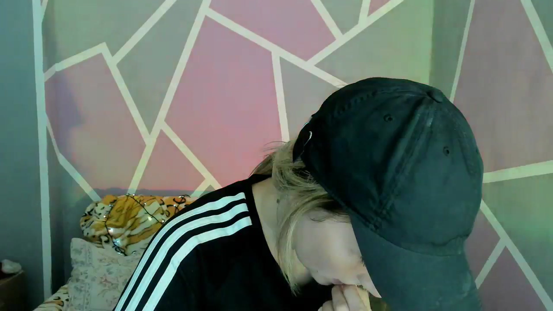 Gallery image thumbnail from UkrBeauty's myfreecams stream on, 09/03/2023, 18:06 image 8 of 20