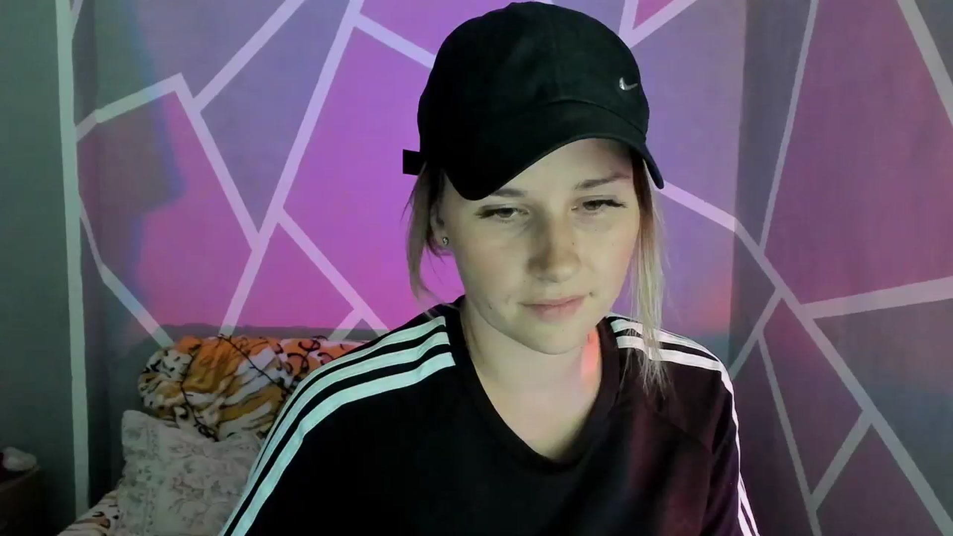 Gallery image thumbnail from UkrBeauty's myfreecams stream on, 09/03/2023, 18:06 image 16 of 20