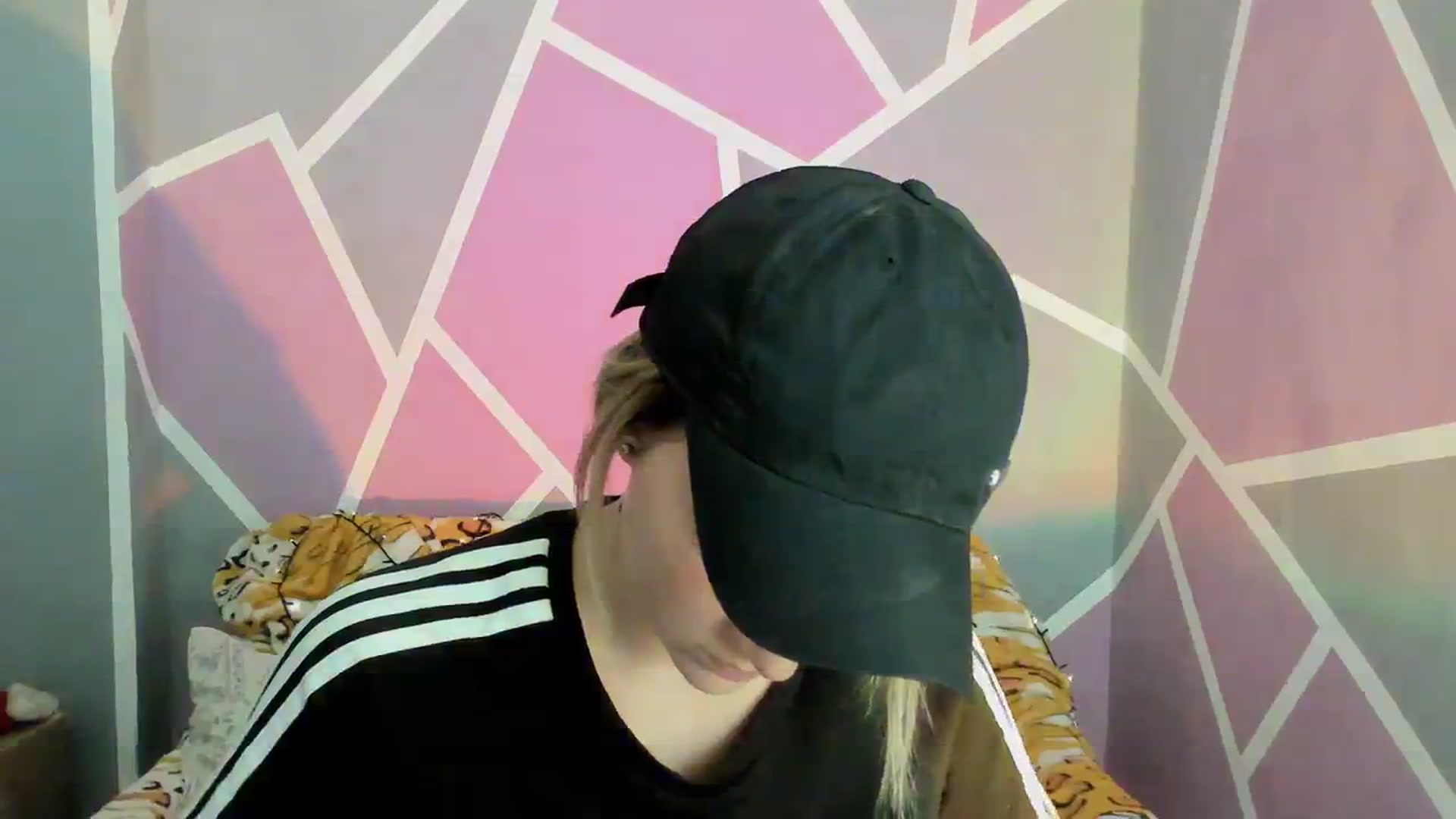 Gallery image thumbnail from UkrBeauty's myfreecams stream on, 09/03/2023, 18:06 image 10 of 20