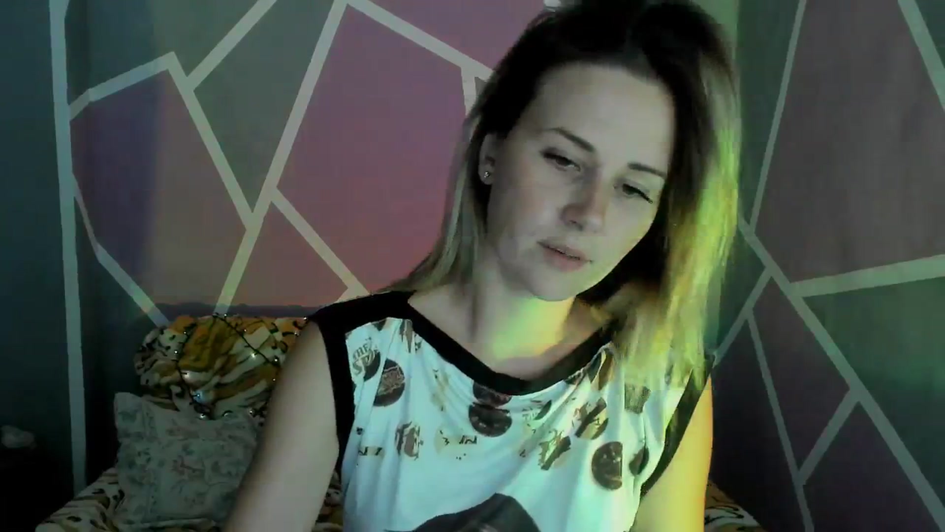 Gallery image thumbnail from UkrBeauty's myfreecams stream on, 09/04/2023, 16:39 image 13 of 20