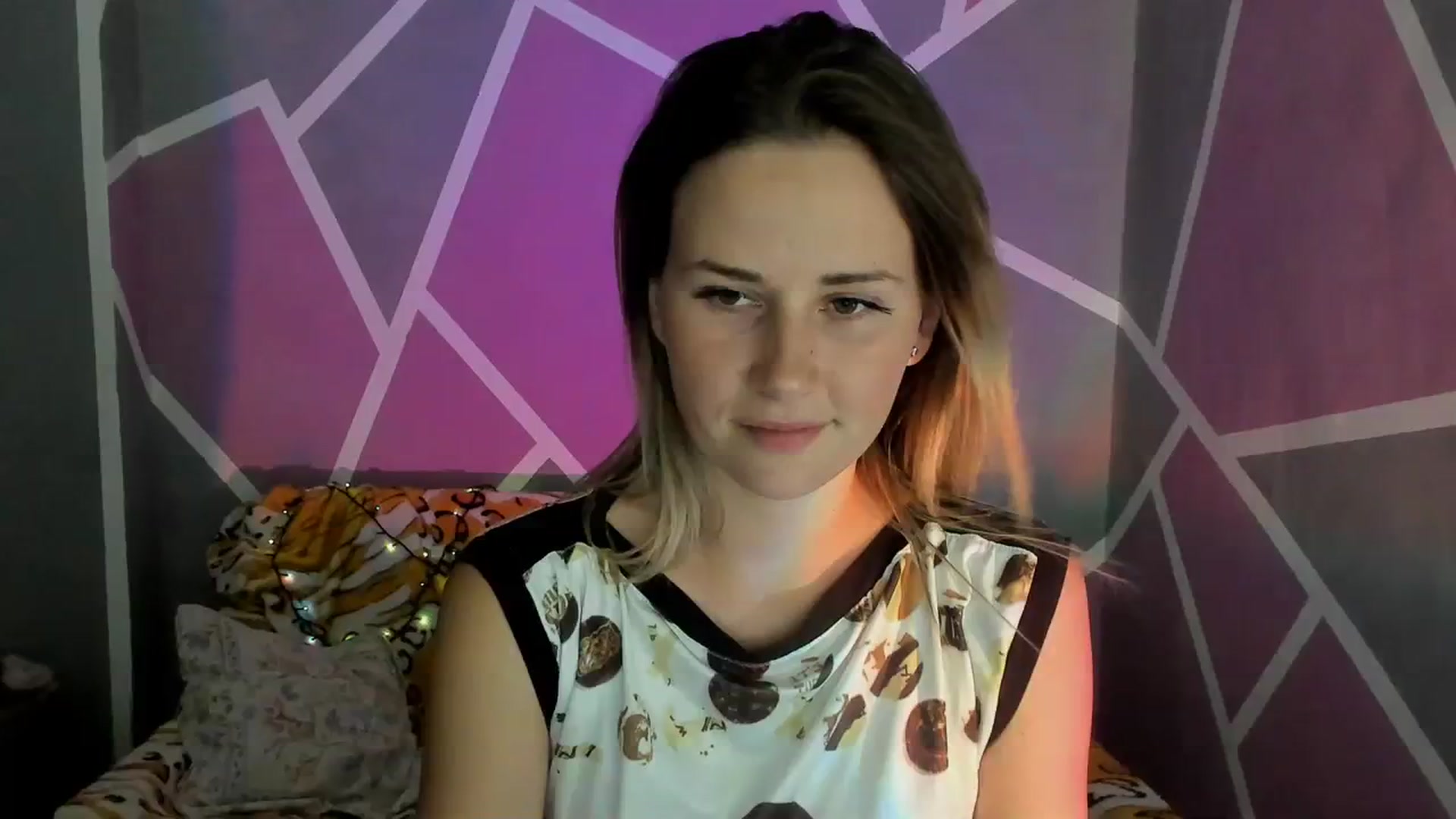 Gallery image thumbnail from UkrBeauty's myfreecams stream on, 09/04/2023, 16:39 image 14 of 20