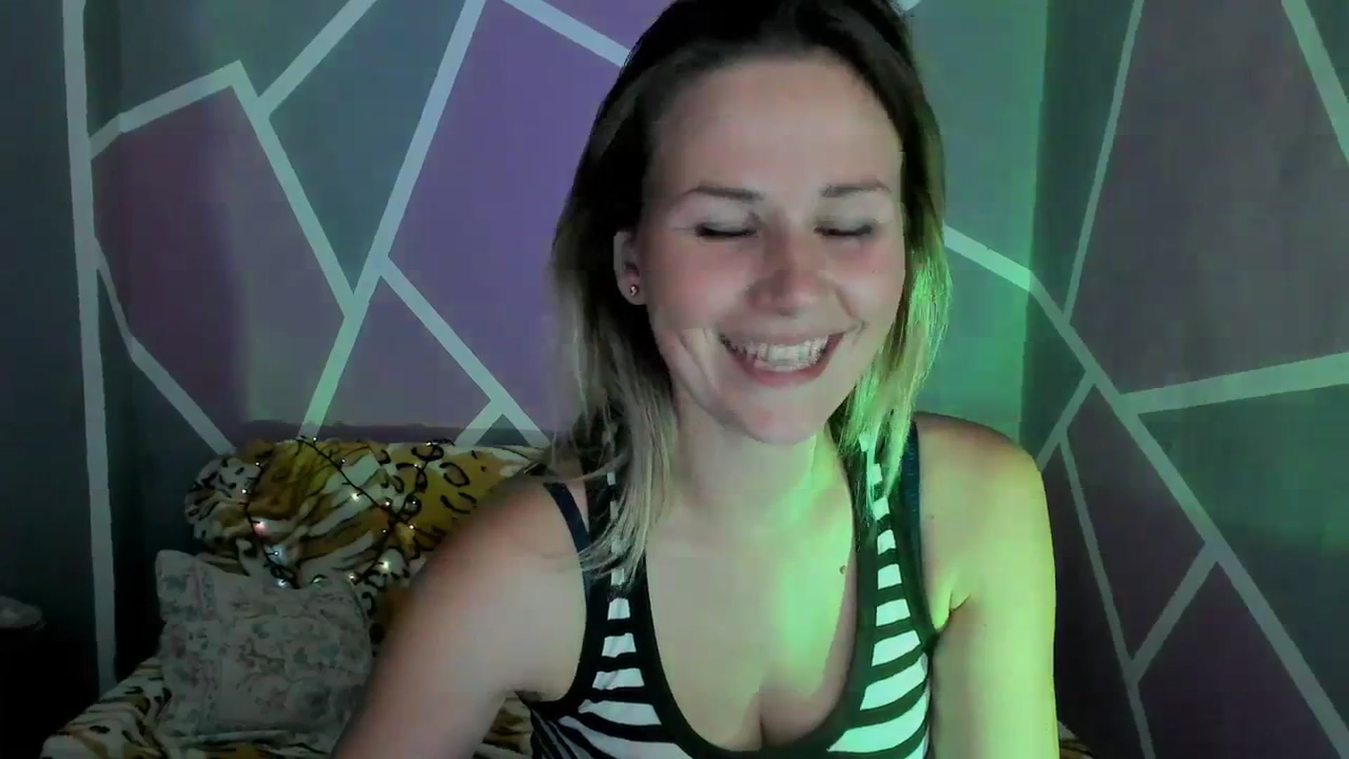 Gallery image thumbnail from UkrBeauty's myfreecams stream on, 09/05/2023, 15:30 image 8 of 20