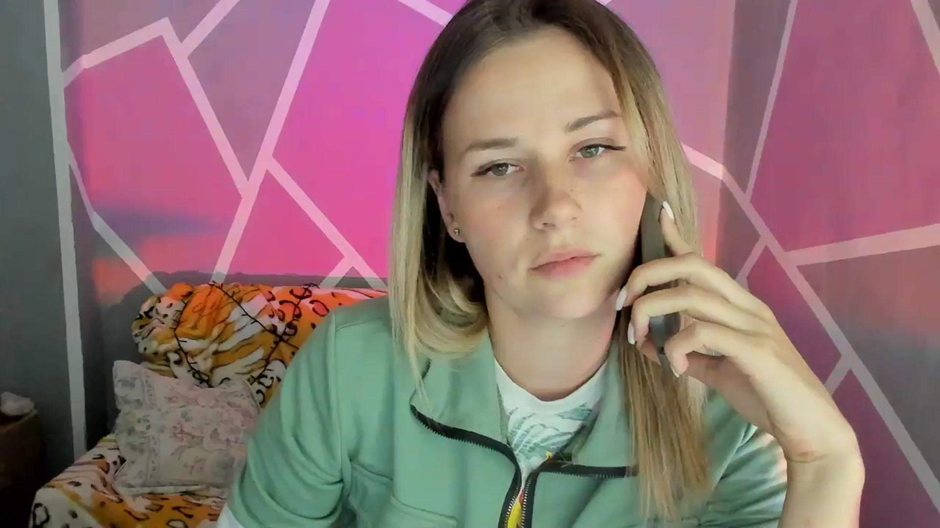 Gallery image thumbnail from UkrBeauty's myfreecams stream on, 09/08/2023, 16:56 image 13 of 20