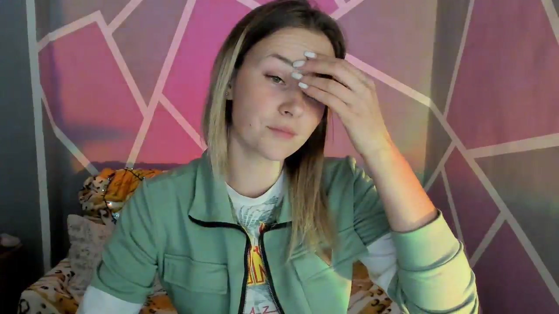 Gallery image thumbnail from UkrBeauty's myfreecams stream on, 09/08/2023, 16:56 image 18 of 20