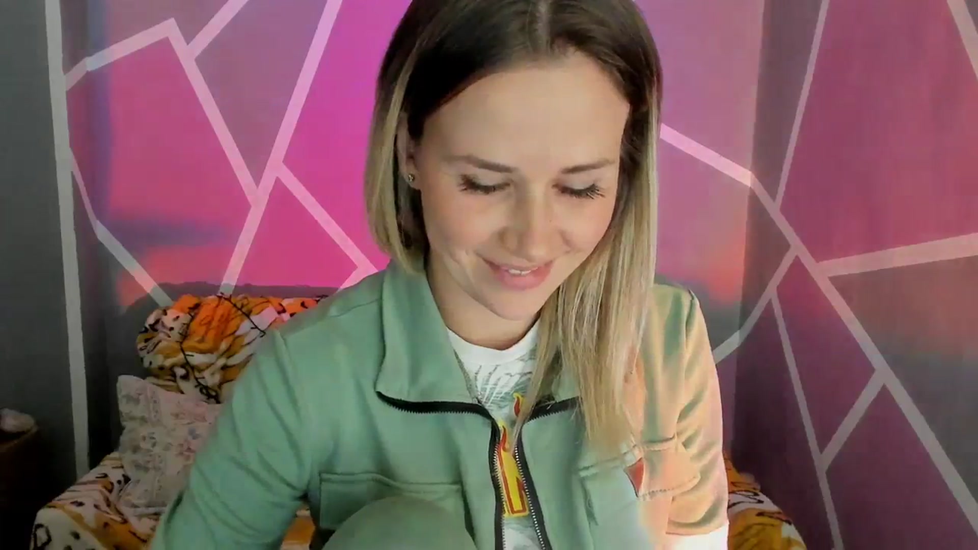 Gallery image thumbnail from UkrBeauty's myfreecams stream on, 09/08/2023, 16:56 image 3 of 20