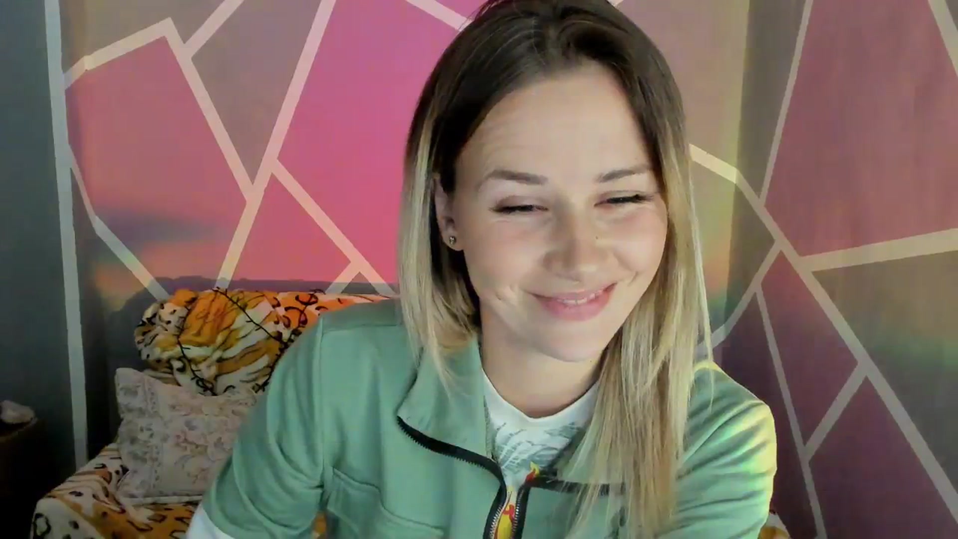 Gallery image thumbnail from UkrBeauty's myfreecams stream on, 09/08/2023, 16:56 image 8 of 20