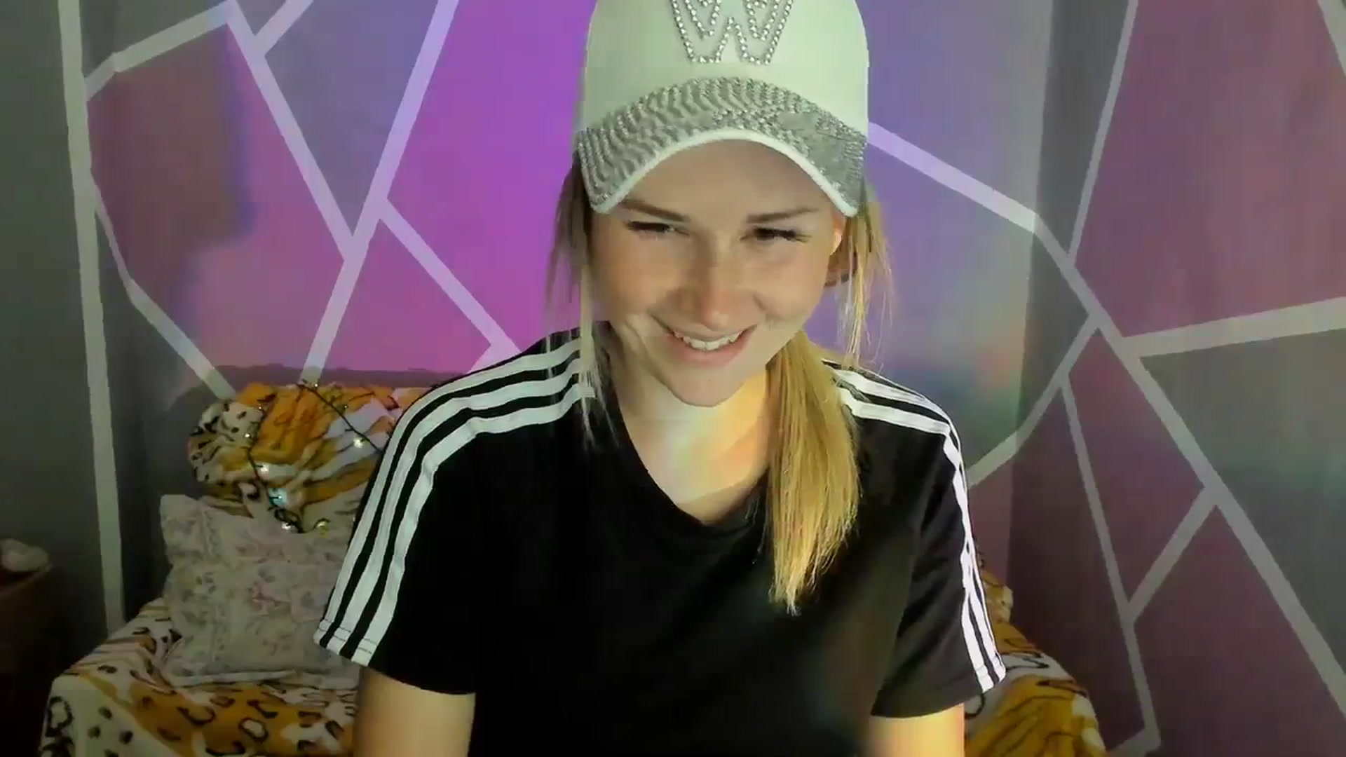 Gallery image thumbnail from UkrBeauty's myfreecams stream on, 09/11/2023, 15:54 image 20 of 20