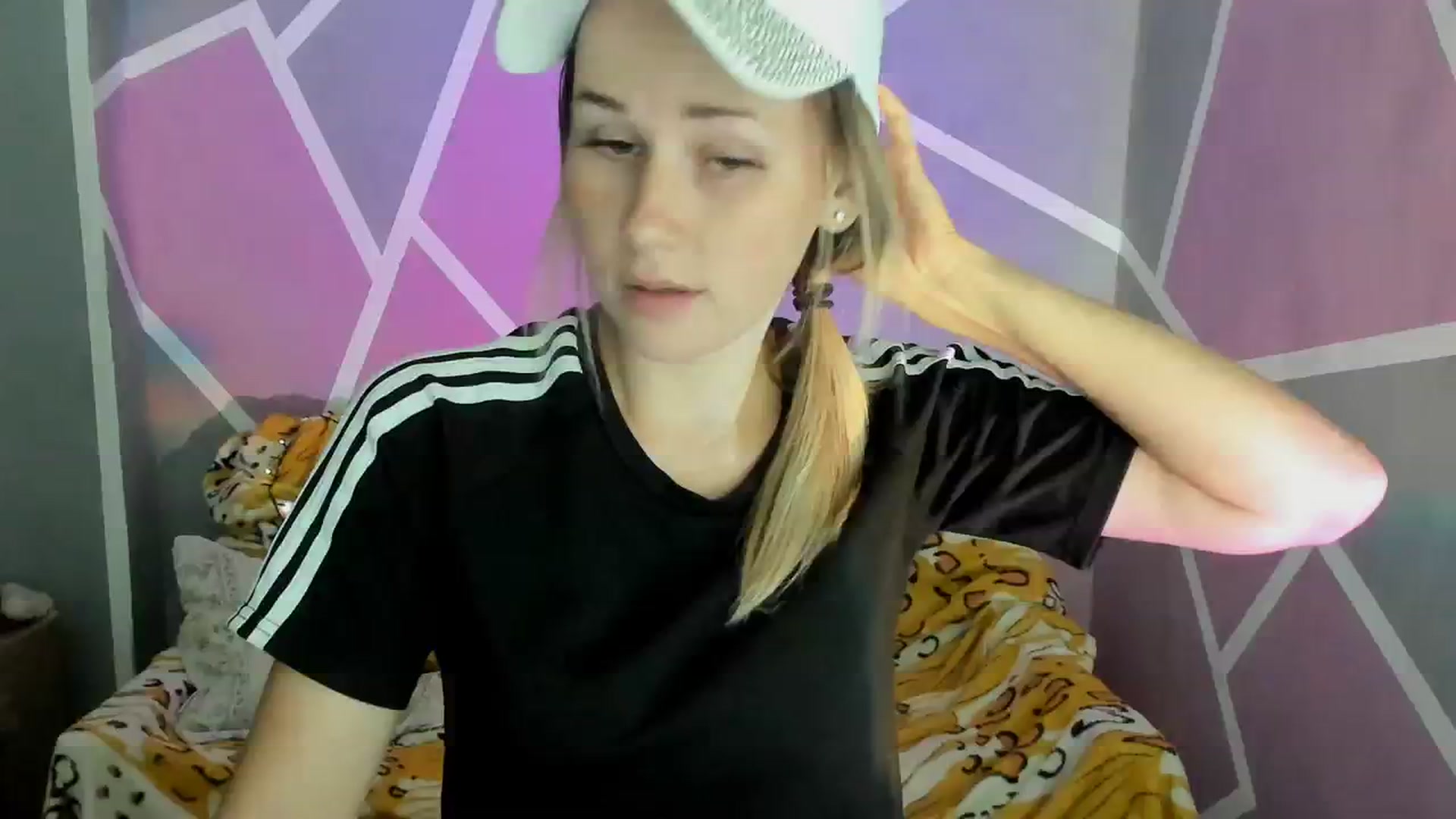 Gallery image thumbnail from UkrBeauty's myfreecams stream on, 09/11/2023, 15:54 image 18 of 20