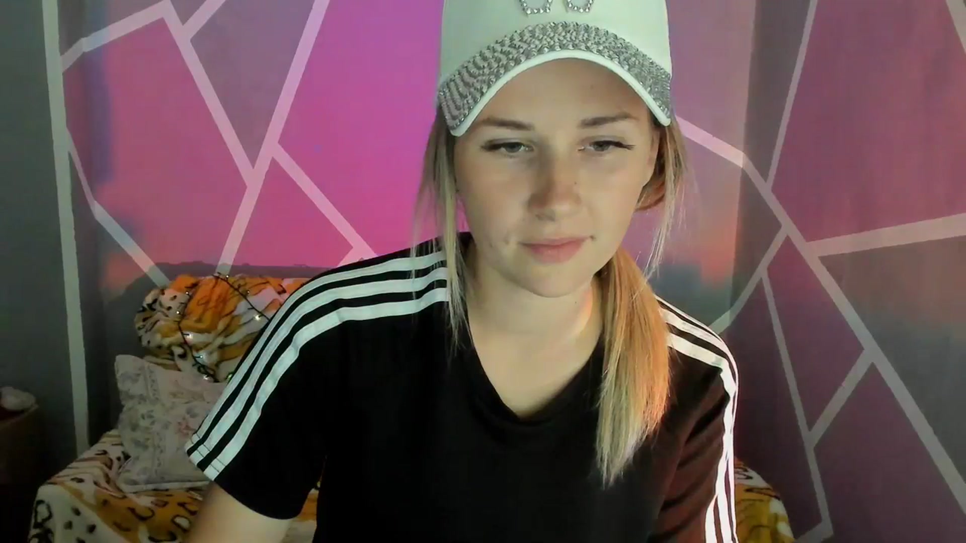 Gallery image thumbnail from UkrBeauty's myfreecams stream on, 09/11/2023, 15:54 image 14 of 20