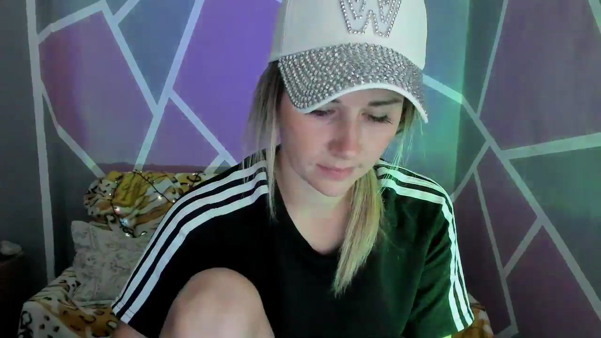 Gallery image thumbnail from UkrBeauty's myfreecams stream on, 09/11/2023, 15:54 image 10 of 20