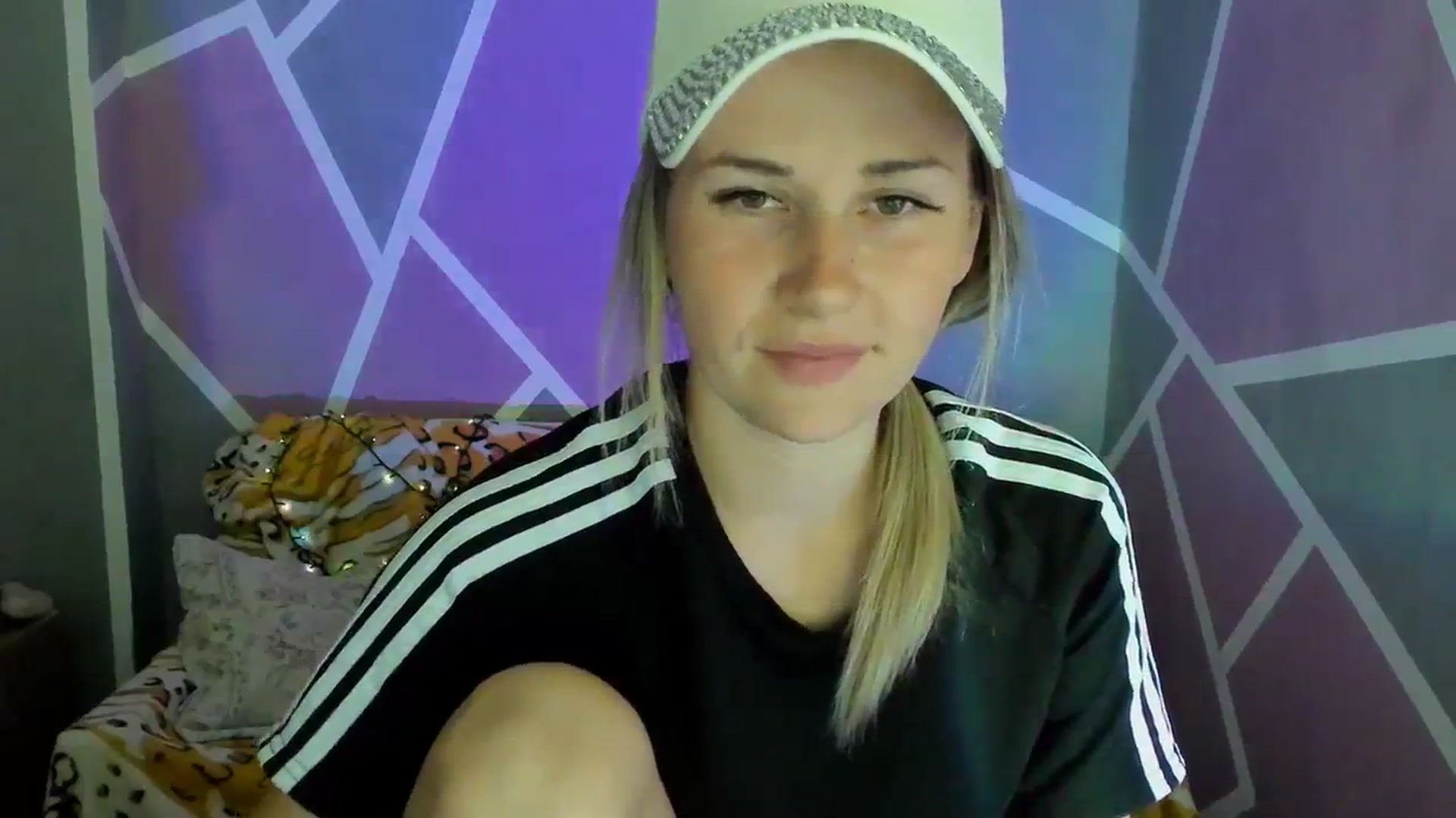 Gallery image thumbnail from UkrBeauty's myfreecams stream on, 09/11/2023, 15:54 image 11 of 20