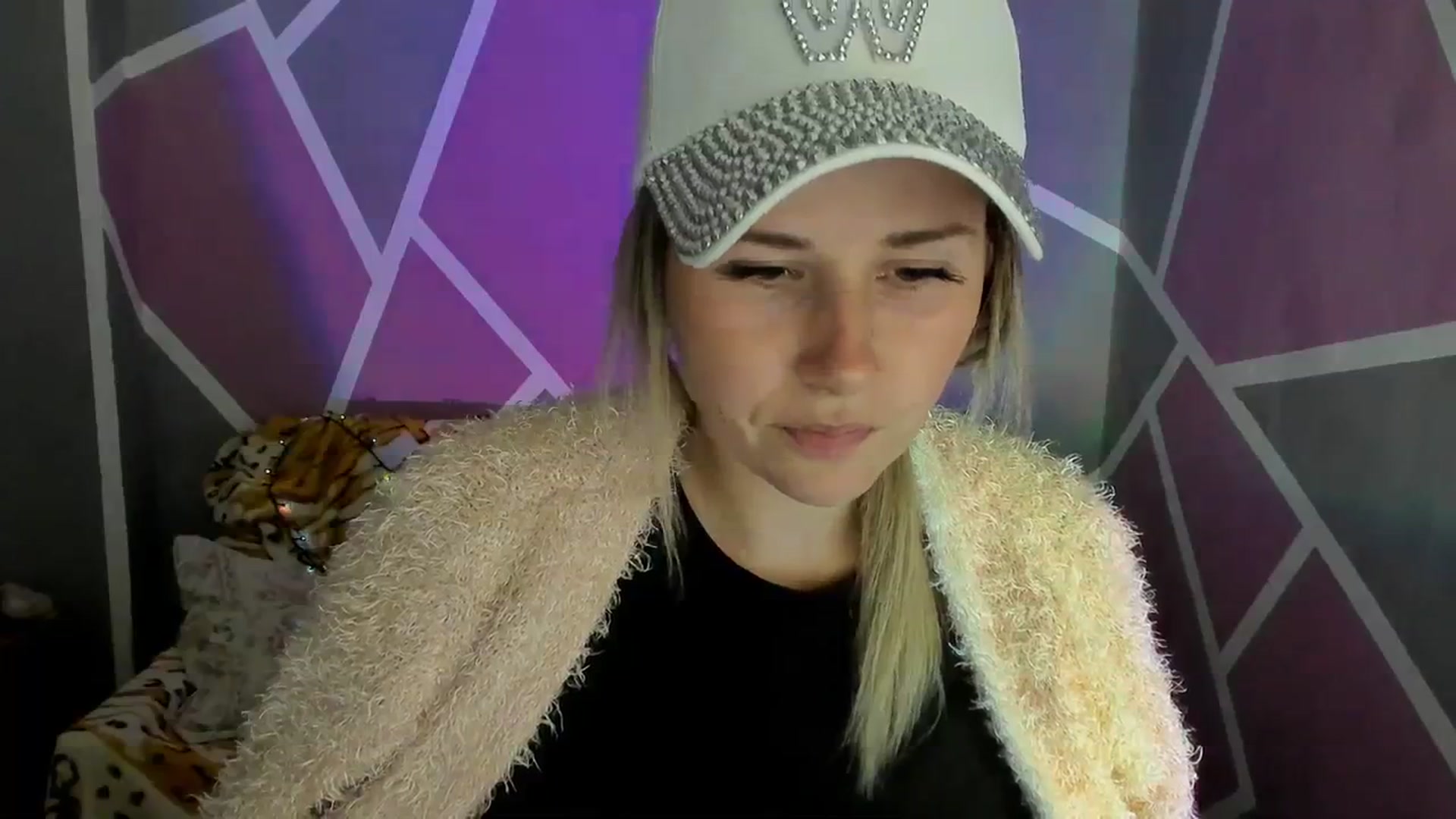 Gallery image thumbnail from UkrBeauty's myfreecams stream on, 09/11/2023, 16:28 image 19 of 20