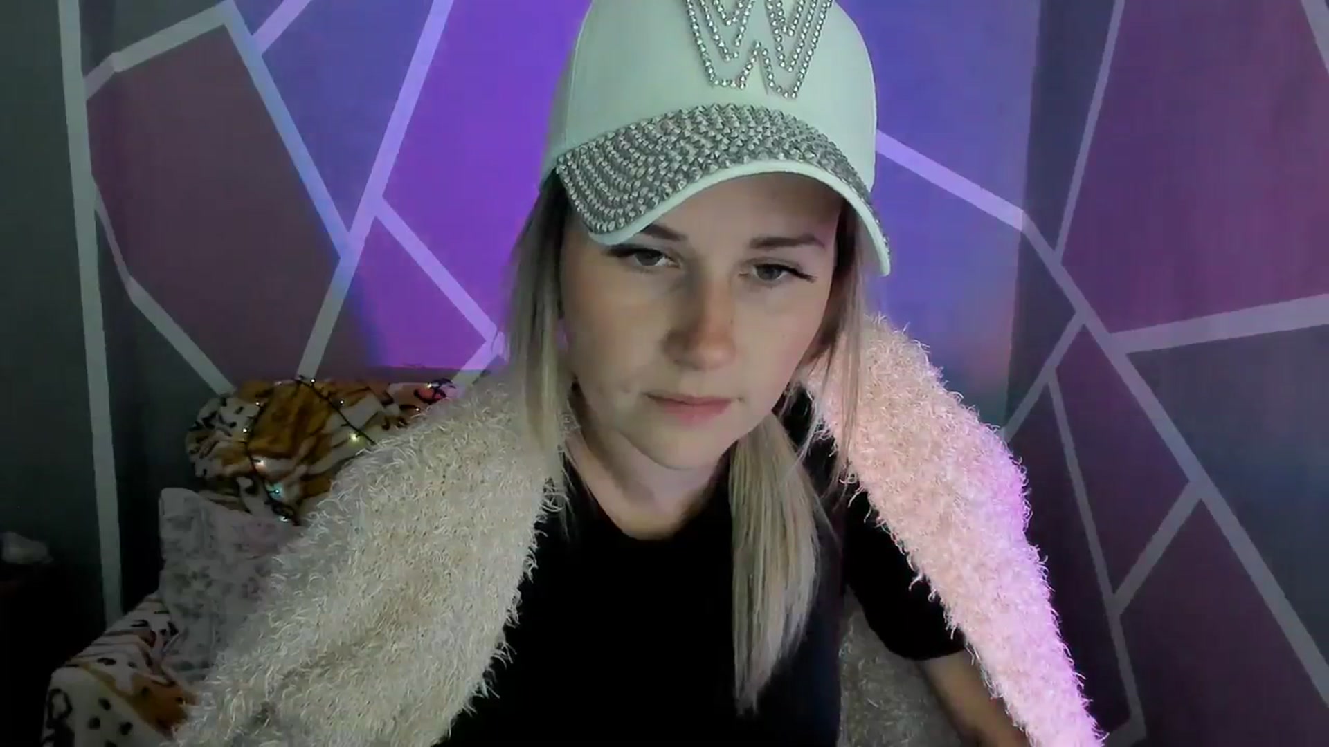 Gallery image thumbnail from UkrBeauty's myfreecams stream on, 09/11/2023, 17:14 image 19 of 20