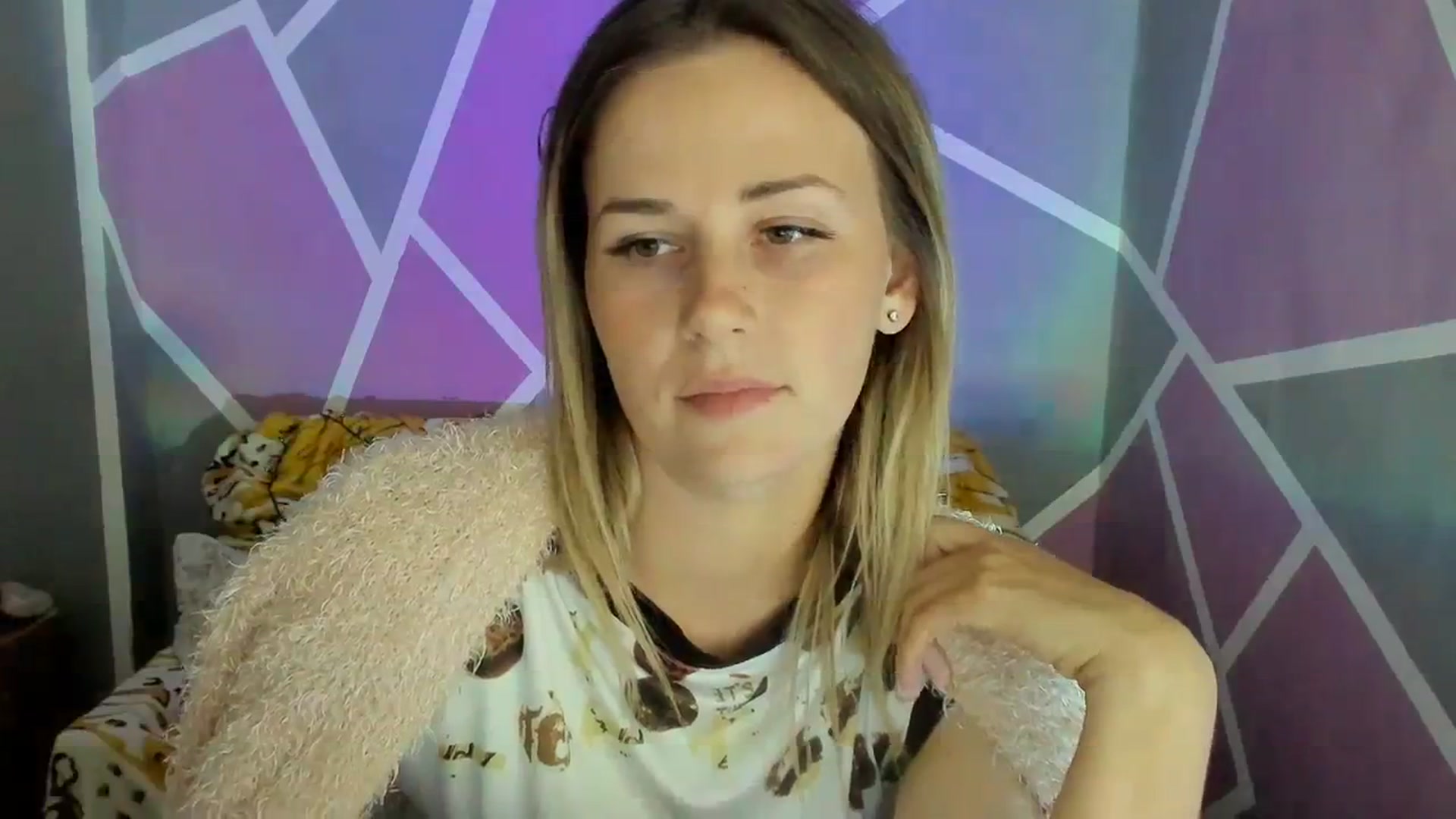 Gallery image thumbnail from UkrBeauty's myfreecams stream on, 09/12/2023, 15:55 image 15 of 20