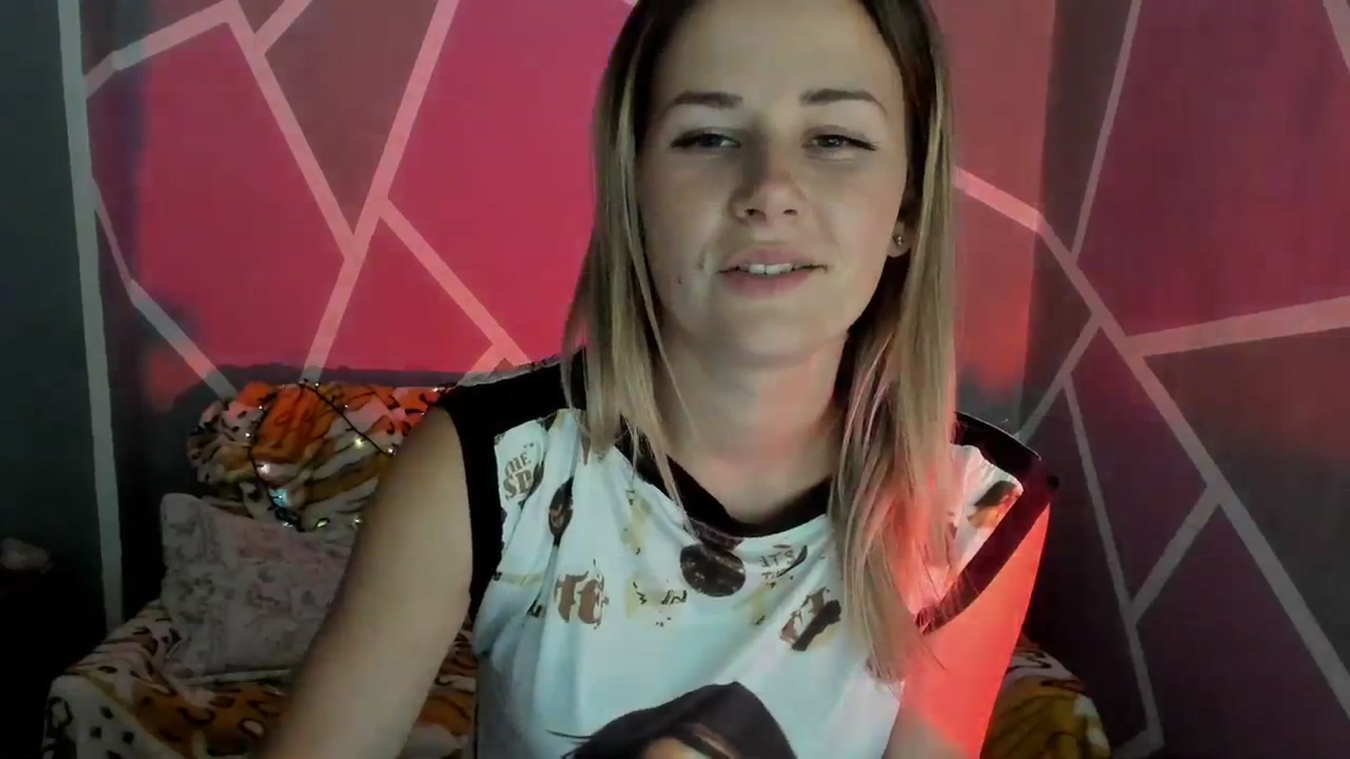 Gallery image thumbnail from UkrBeauty's myfreecams stream on, 09/12/2023, 15:55 image 7 of 20