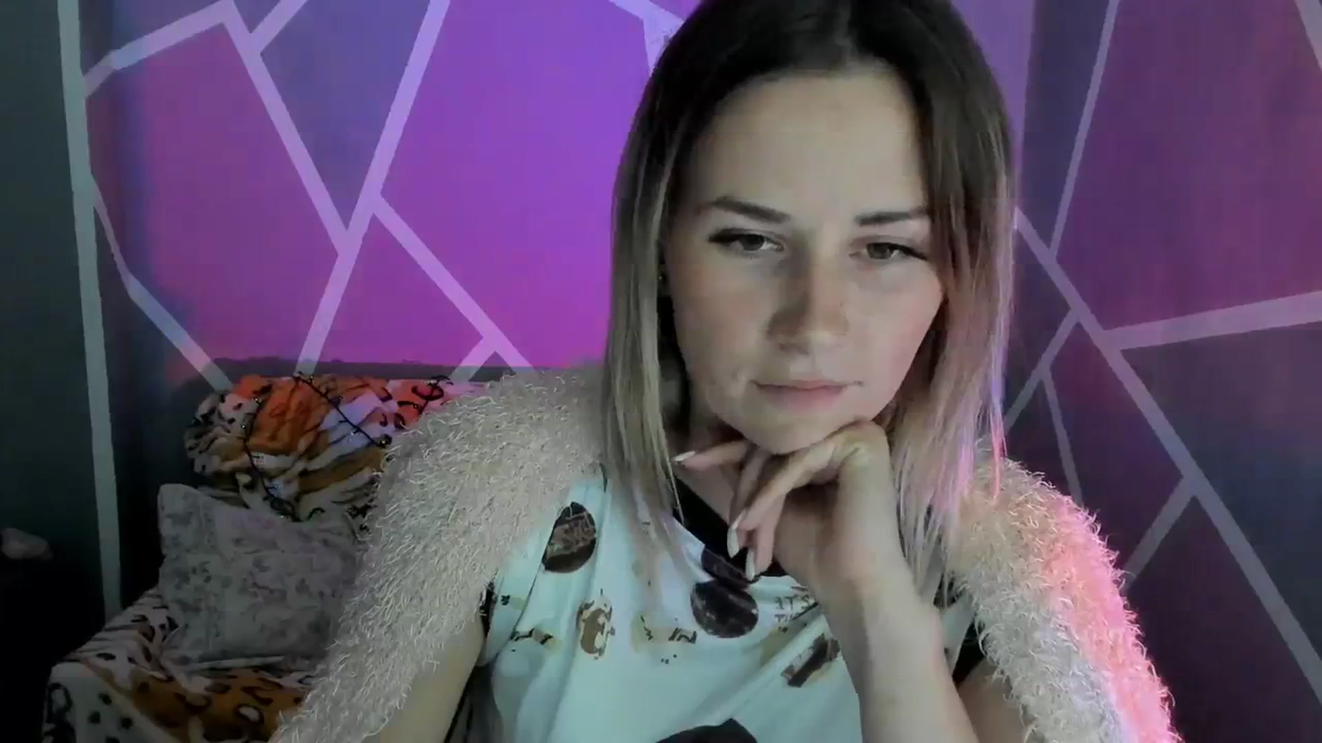Gallery image thumbnail from UkrBeauty's myfreecams stream on, 09/12/2023, 15:55 image 14 of 20