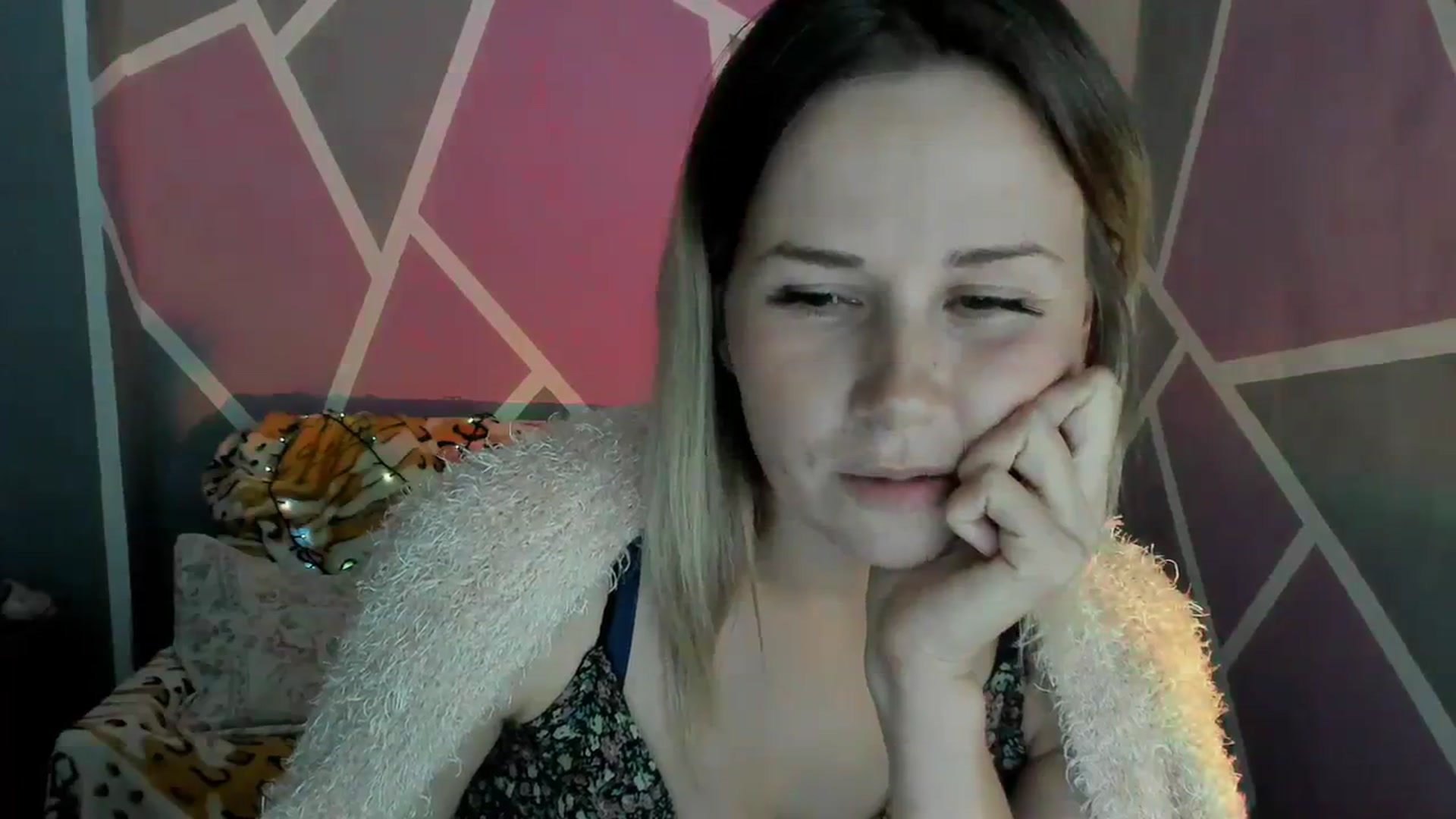 Gallery image thumbnail from UkrBeauty's myfreecams stream on, 09/14/2023, 16:31 image 18 of 20