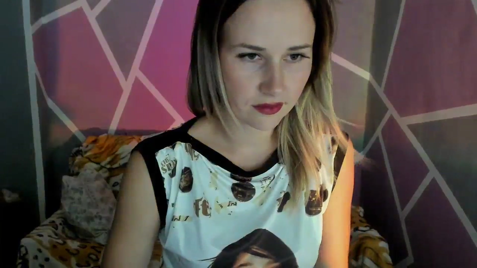 Gallery image thumbnail from UkrBeauty's myfreecams stream on, 09/16/2023, 14:12 image 17 of 20