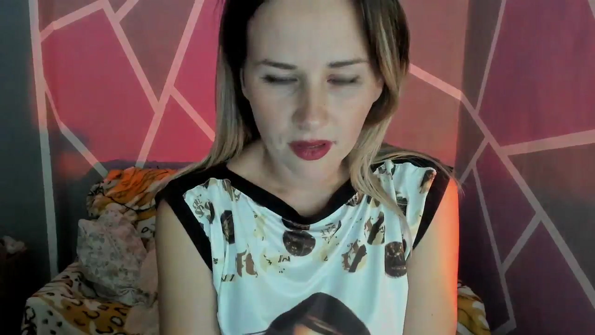 Gallery image thumbnail from UkrBeauty's myfreecams stream on, 09/16/2023, 14:12 image 4 of 20