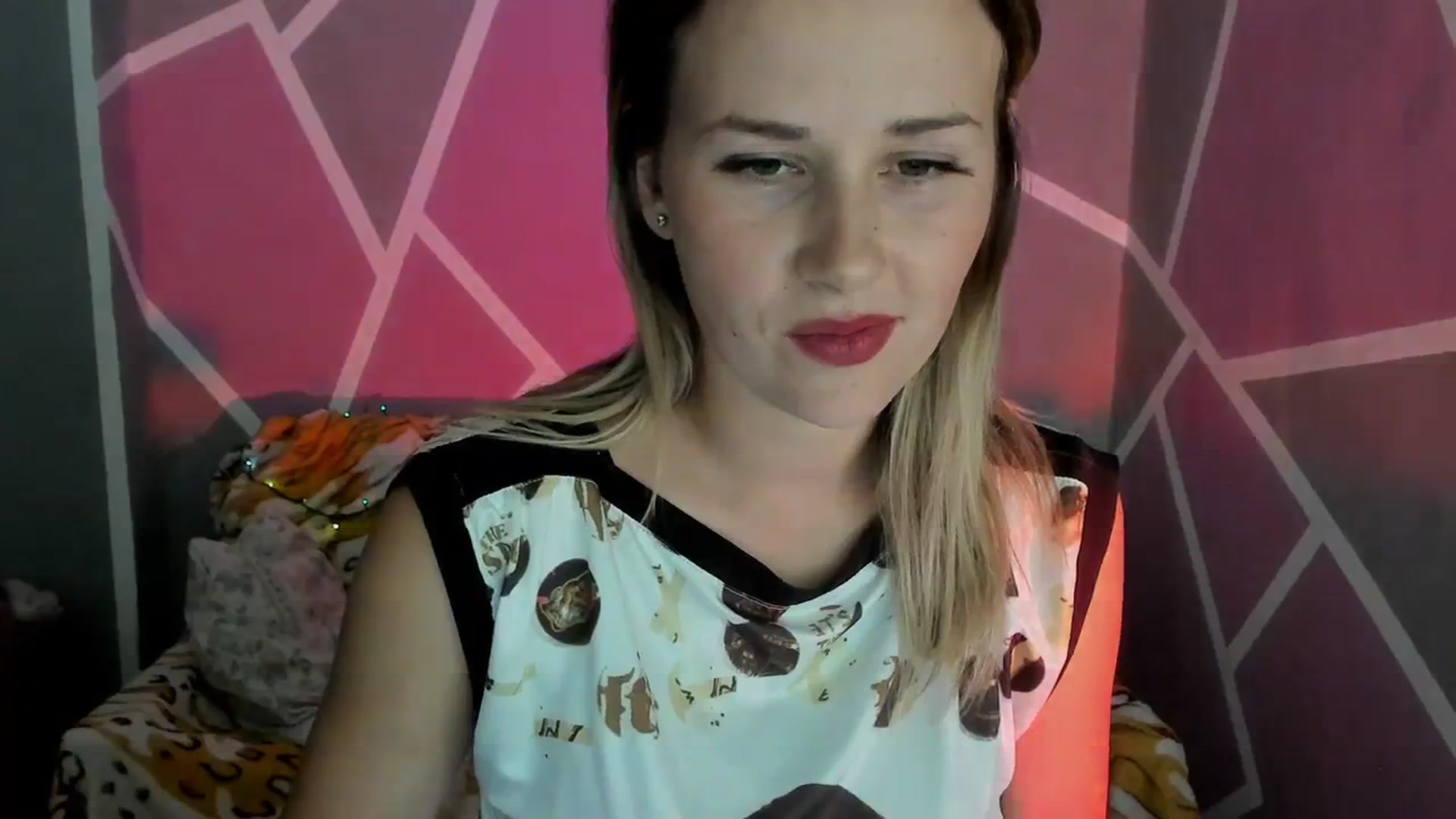 Gallery image thumbnail from UkrBeauty's myfreecams stream on, 09/16/2023, 15:30 image 16 of 20