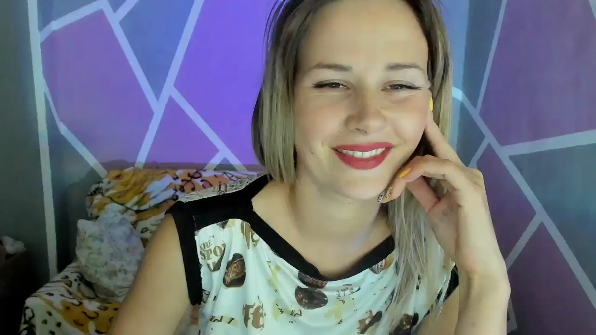 Gallery image thumbnail from UkrBeauty's myfreecams stream on, 09/16/2023, 15:30 image 1 of 20