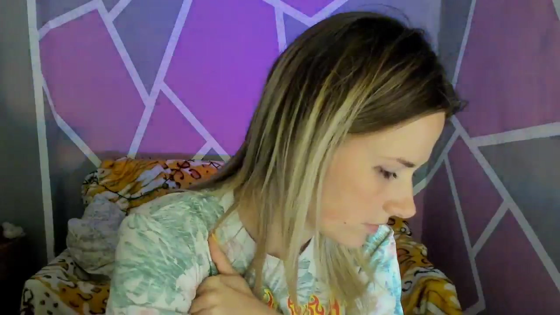 Gallery image thumbnail from UkrBeauty's myfreecams stream on, 09/18/2023, 16:16 image 5 of 20