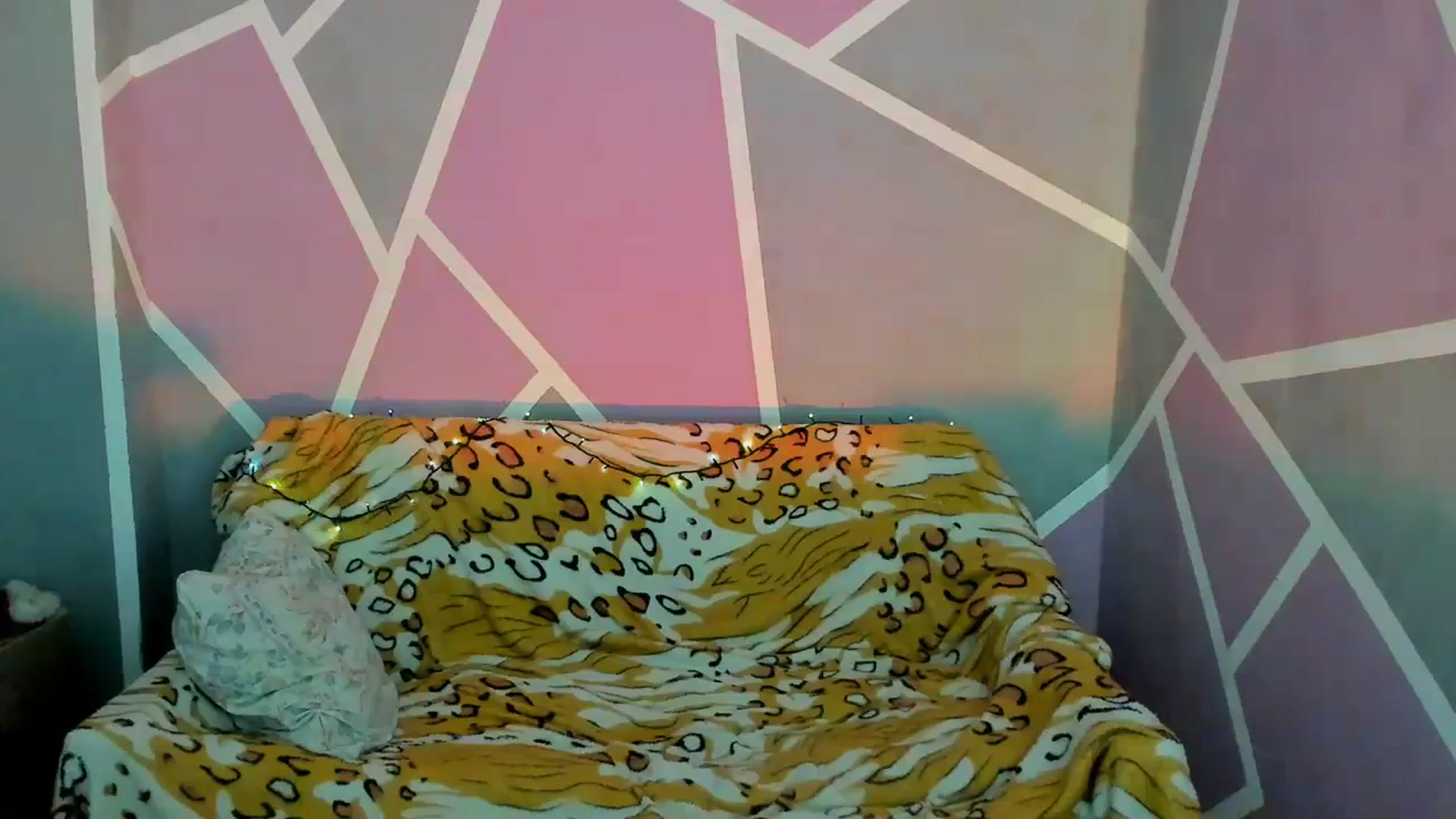 Gallery image thumbnail from UkrBeauty's myfreecams stream on, 09/18/2023, 16:42 image 19 of 20