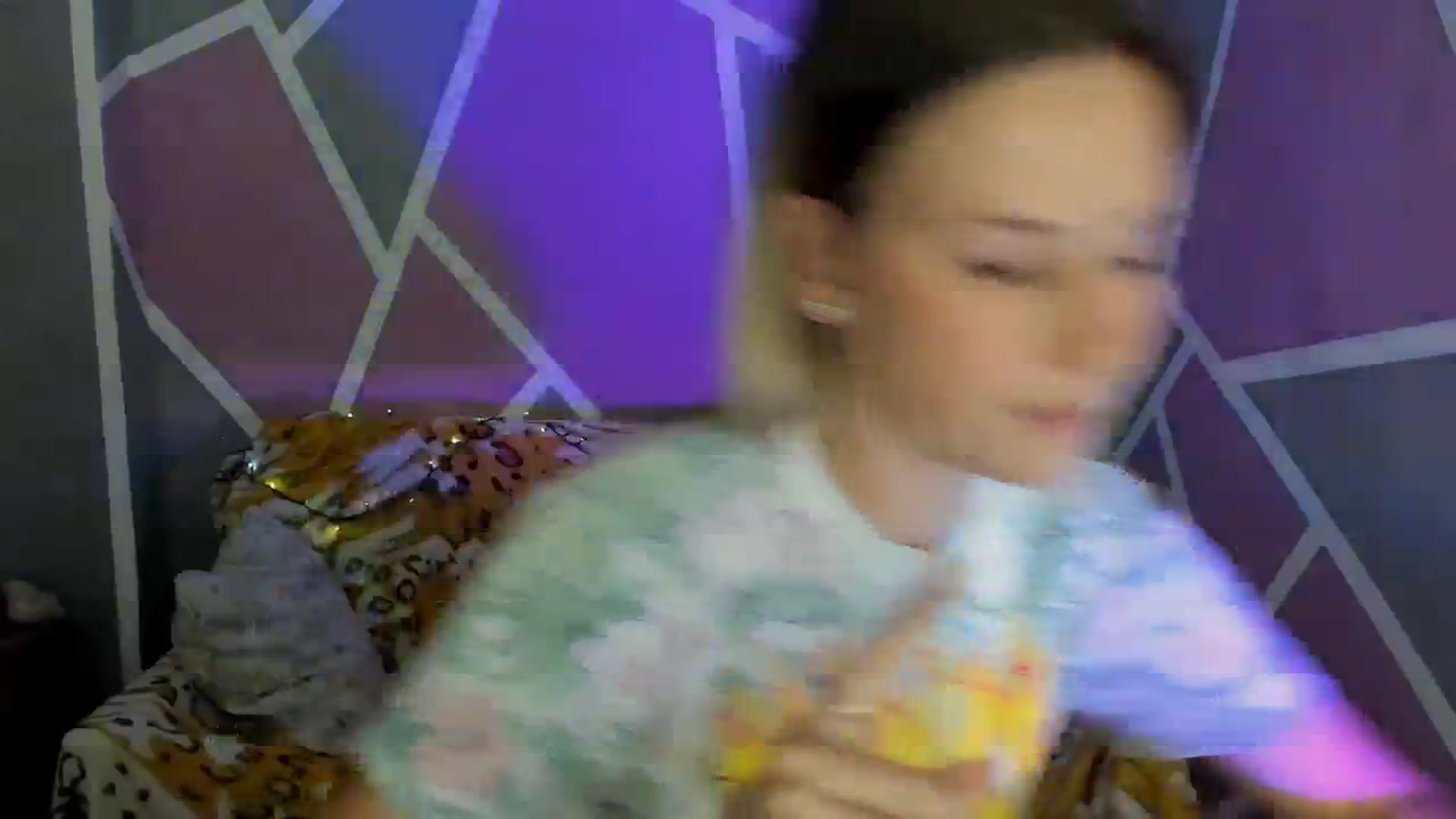 Gallery image thumbnail from UkrBeauty's myfreecams stream on, 09/18/2023, 16:42 image 18 of 20