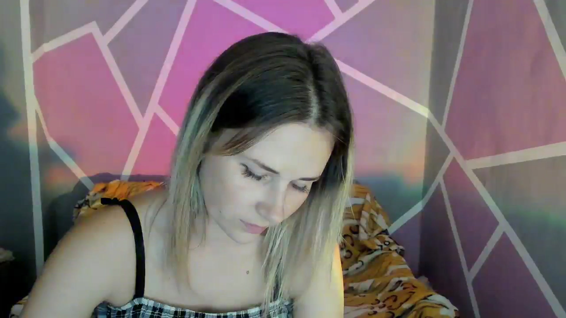 Gallery image thumbnail from UkrBeauty's myfreecams stream on, 09/24/2023, 16:08 image 2 of 20