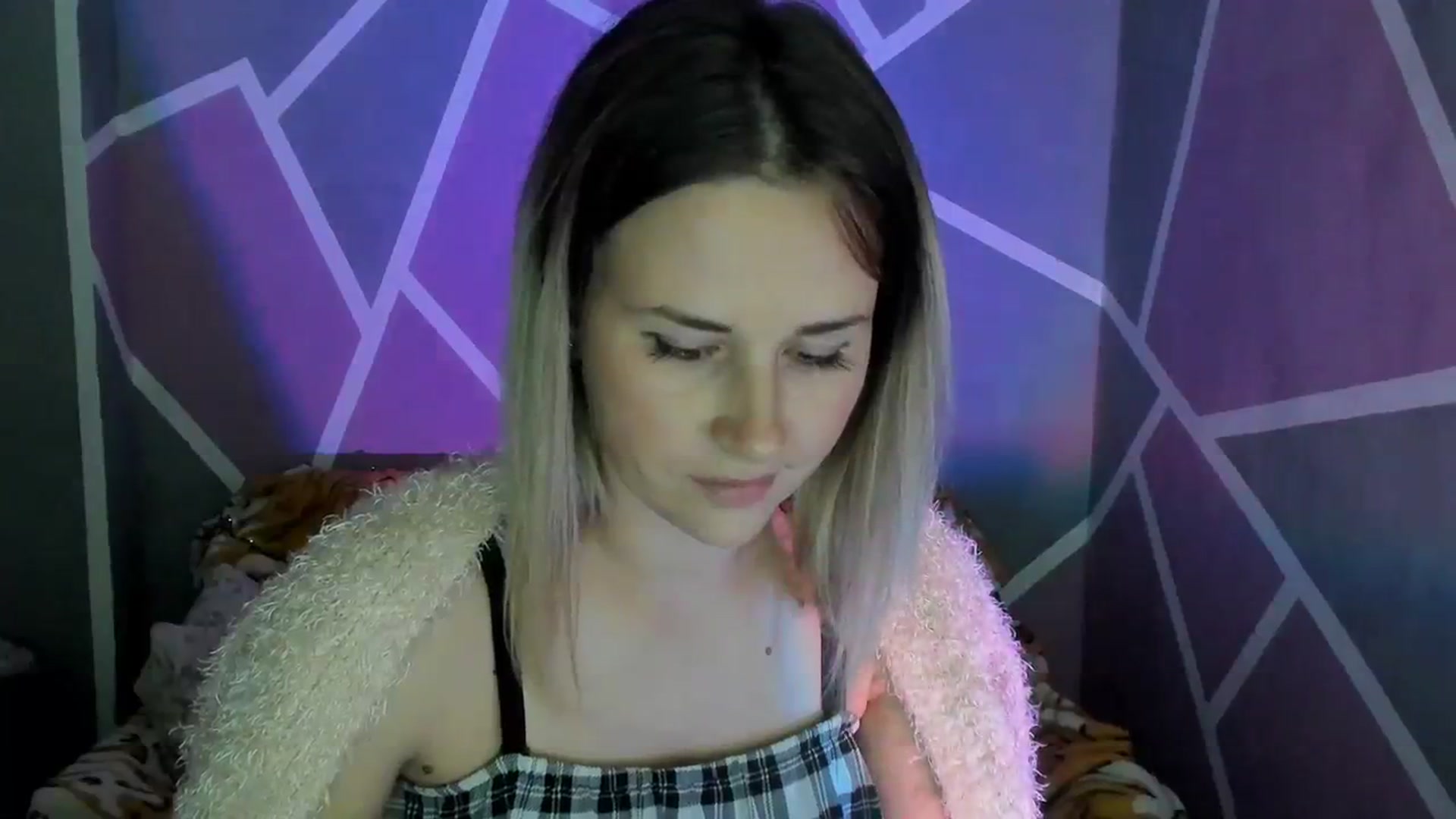 Gallery image thumbnail from UkrBeauty's myfreecams stream on, 09/24/2023, 16:08 image 13 of 20